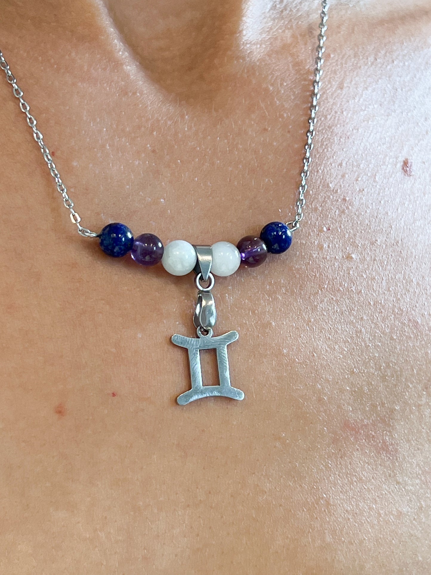 Collier Gémeaux Argenté en Acier Inoxydable avec Aigue-Marine, Lapis Lazuli et Améthyste