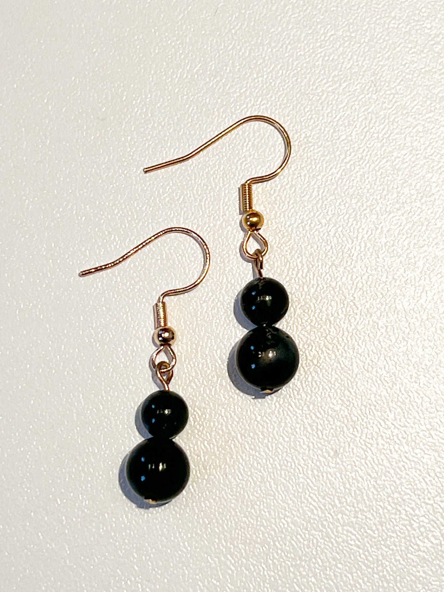 Boucles d'Oreilles en Acier Inoxydable Doré et Agate Mousse : La Touche d'Élégance
