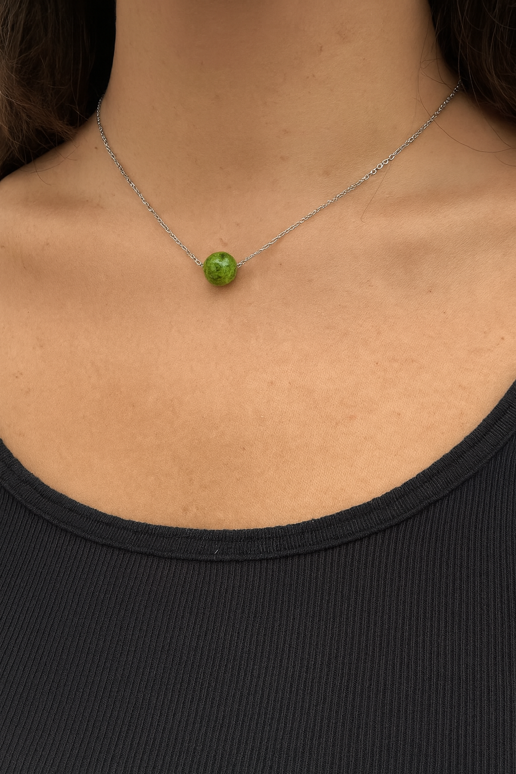 Collier en Péridot Naturel & Acier Argenté – Éclat, Vitalité & Protection Énergétique