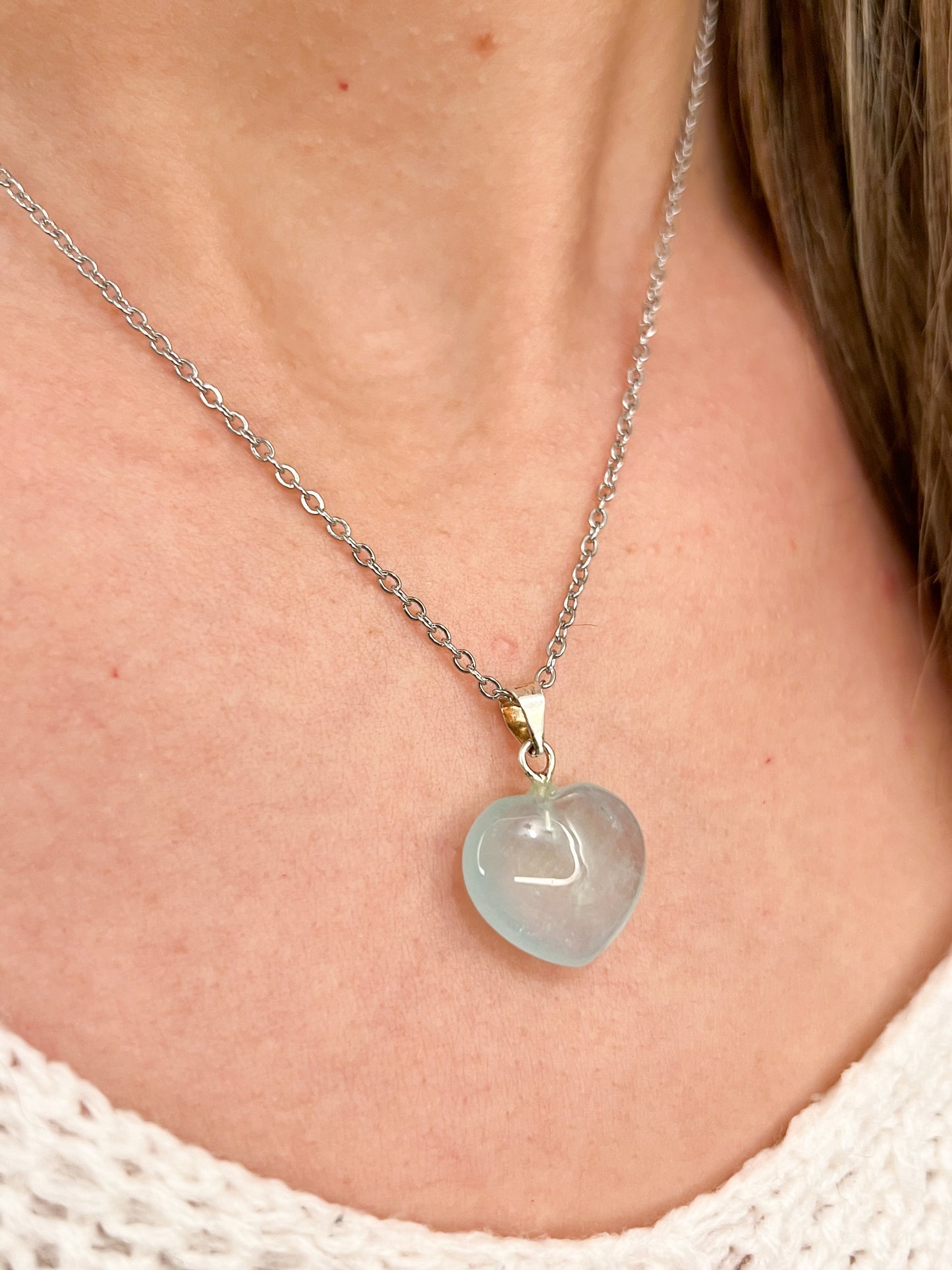 Collier Cœur Aigue-Marine et Acier Inoxydable Argenté – Élégance et Sérénité