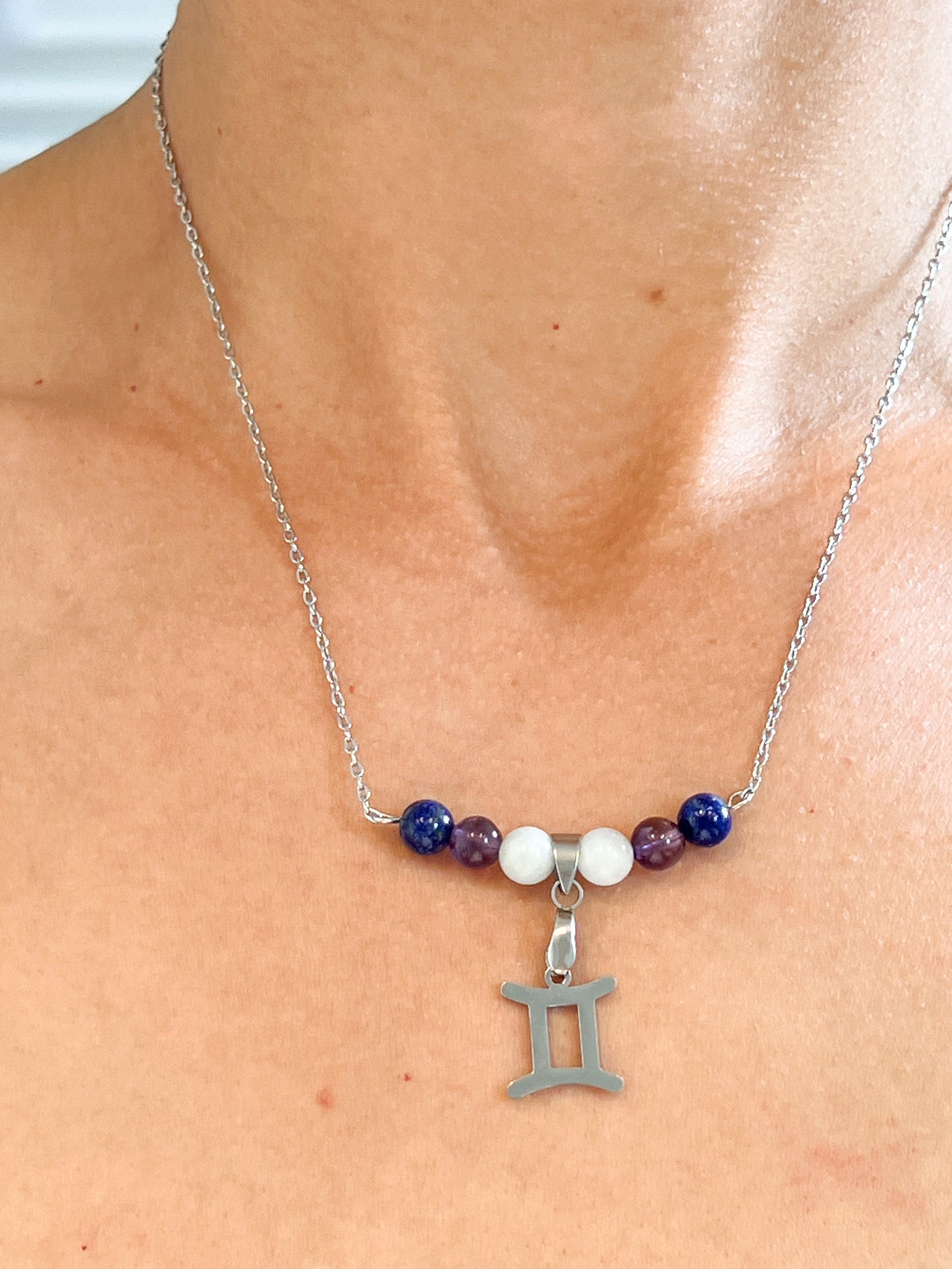 Collier Gémeaux Argenté en Acier Inoxydable avec Aigue-Marine, Lapis Lazuli et Améthyste