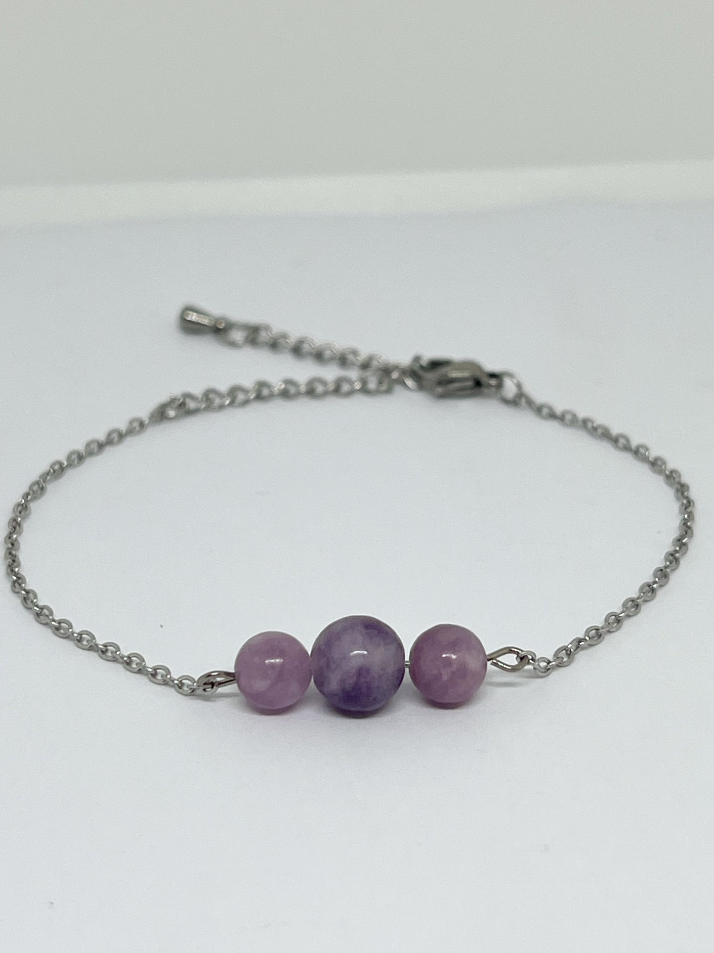 Bracelet Lépidolite Naturelle et Acier Argenté – Apaisement et Style