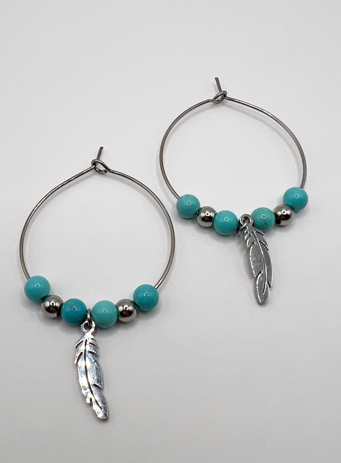 Créoles Turquoise & Acier Argenté – Élégance Bohème en Pierres Naturelles