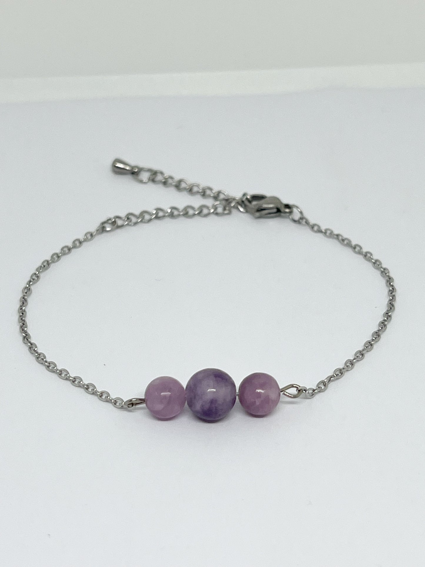 Bracelet Lépidolite Naturelle et Acier Argenté – Apaisement et Style