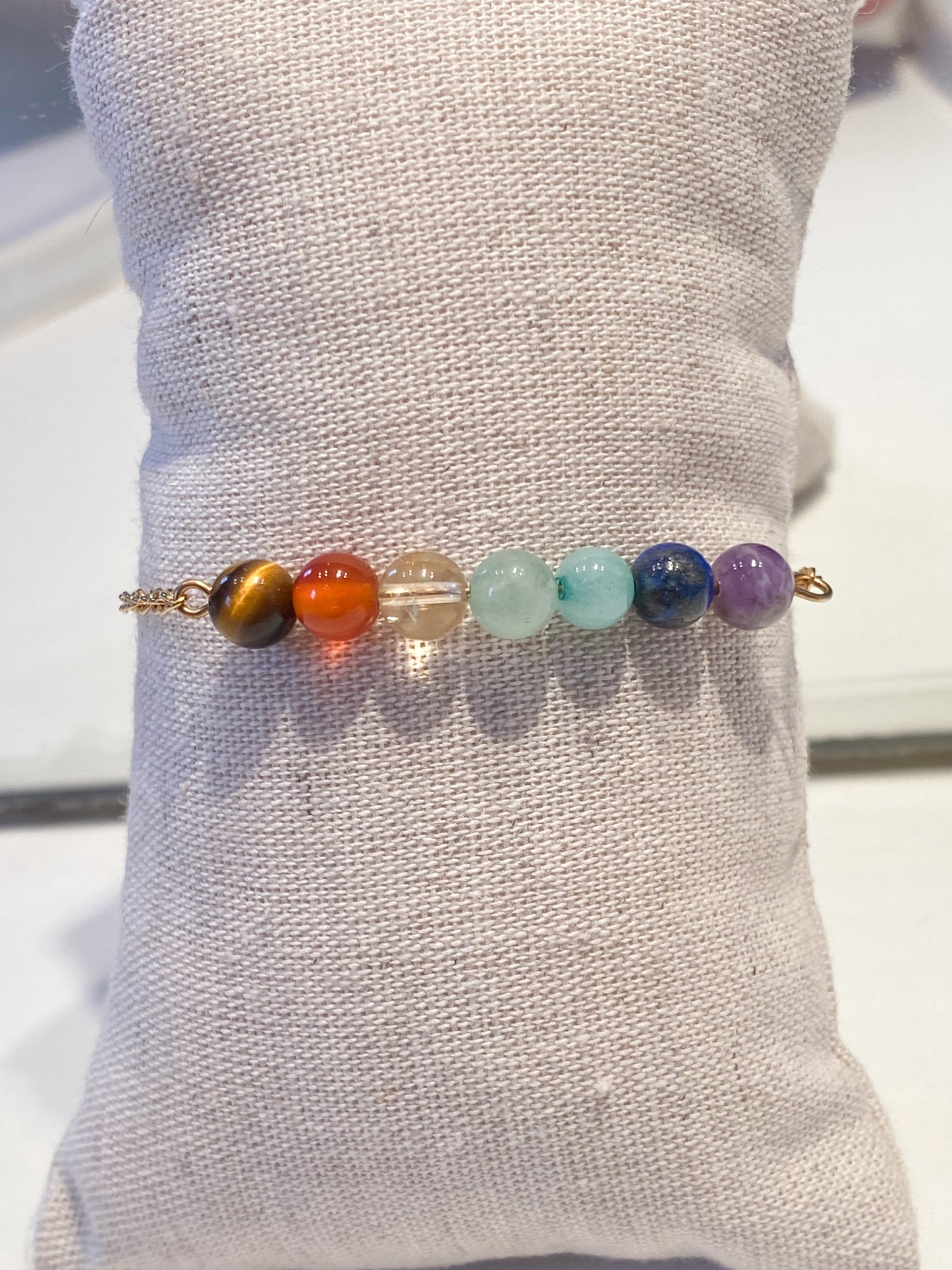 Bracelet 7 Chakras en Acier Inoxydable Doré - Équilibrez vos Énergies avec Élégance
