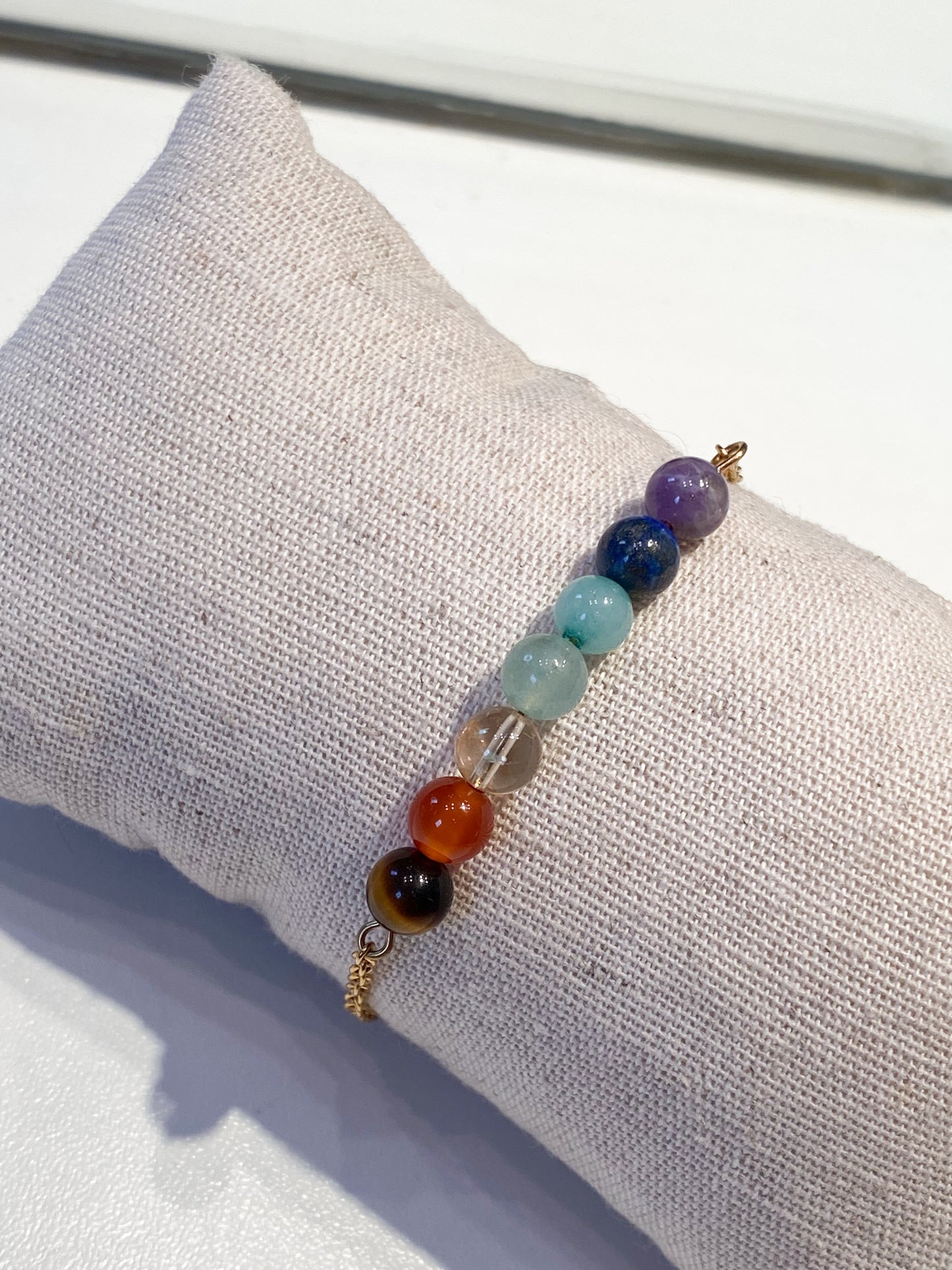 Bracelet 7 Chakras en Acier Inoxydable Doré - Équilibrez vos Énergies avec Élégance