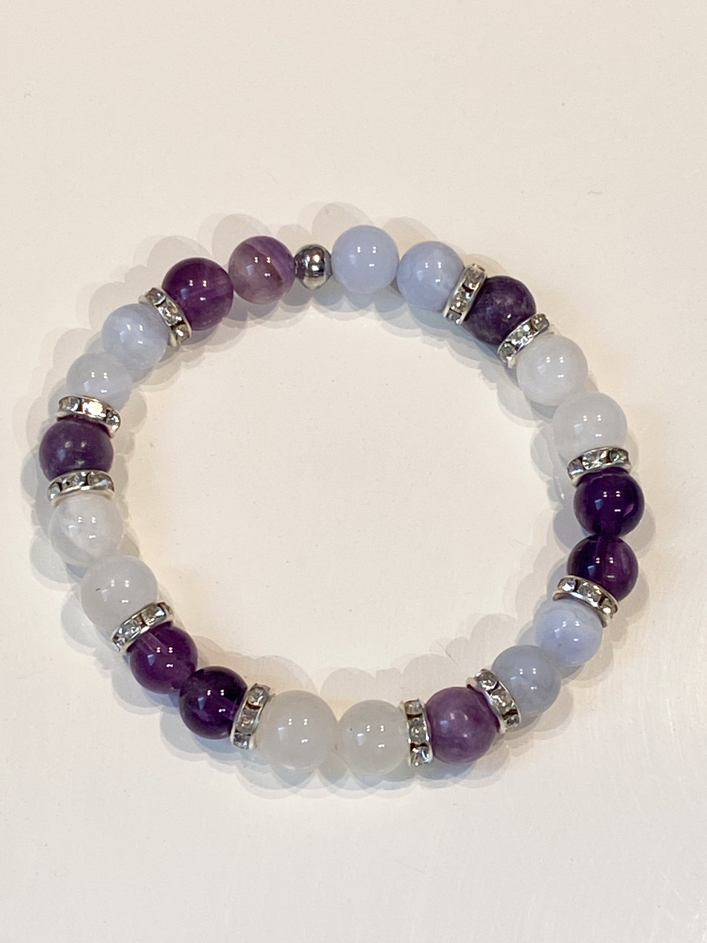 "Bracelet en pierre naturelle spécial ménopause - Équilibre émotionnel et apaisement physique"