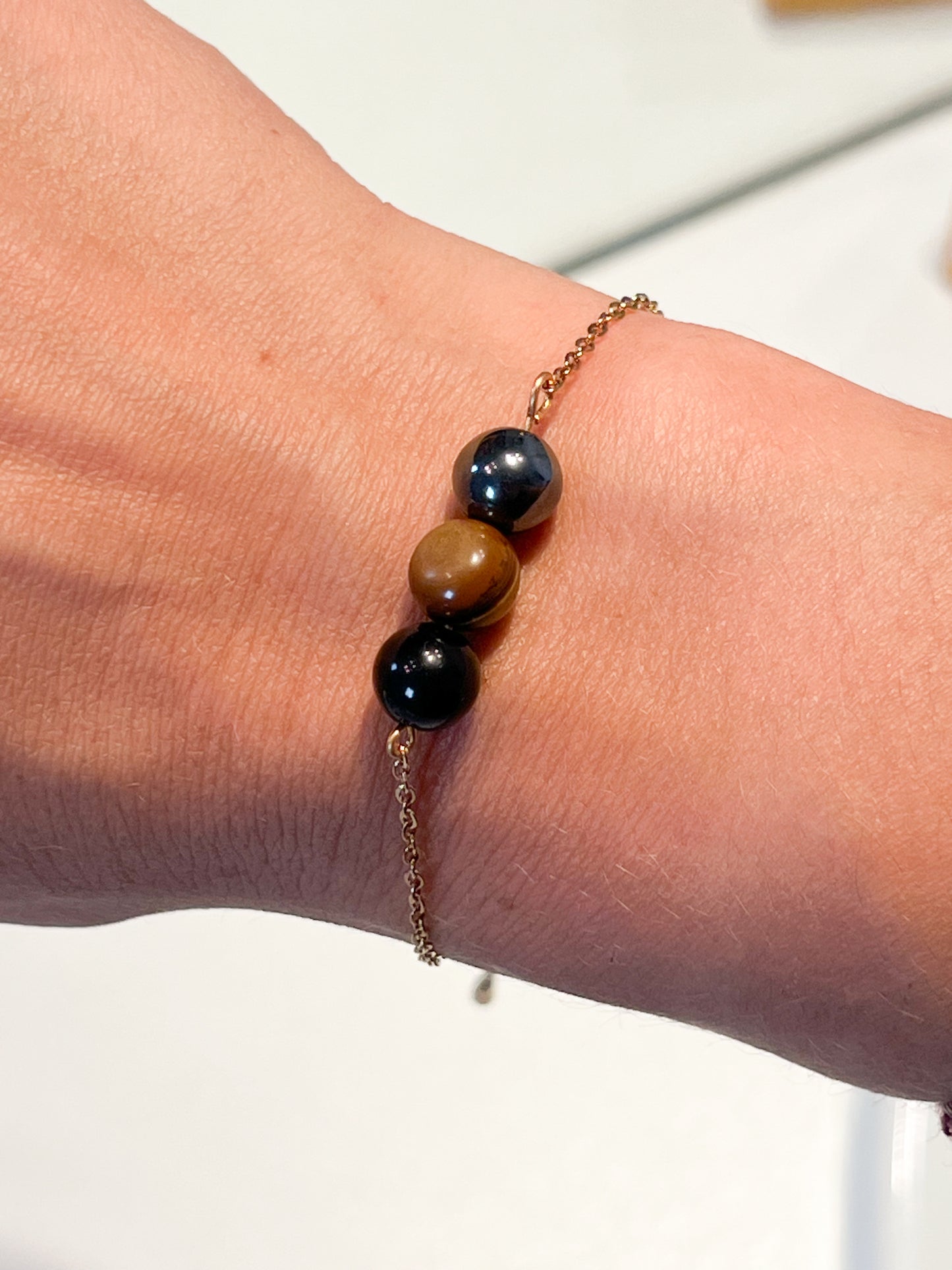 Bracelet en Acier Doré avec Hématite, Œil de Tigre et Obsidienne Noire - Alliez Style et Protection