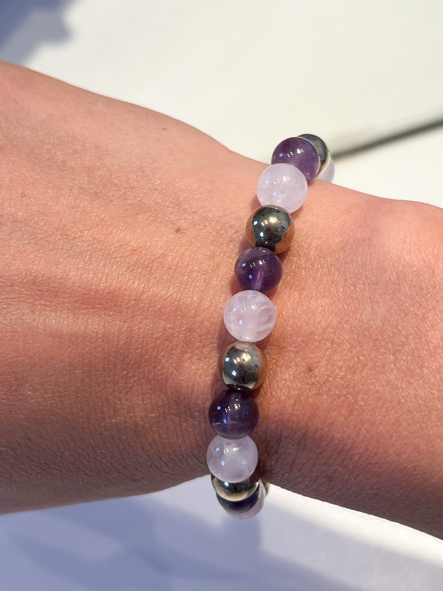 Bracelet Quartz Rose, Améthyste & Hématite Doré 8mm – Énergie & Équilibre