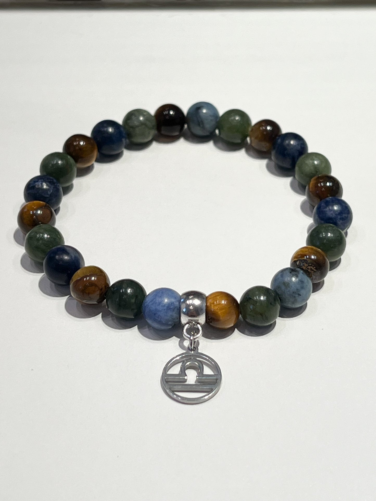 Bracelet astrologique Balance : pierres naturelles de jade, œil de tigre et sodalite