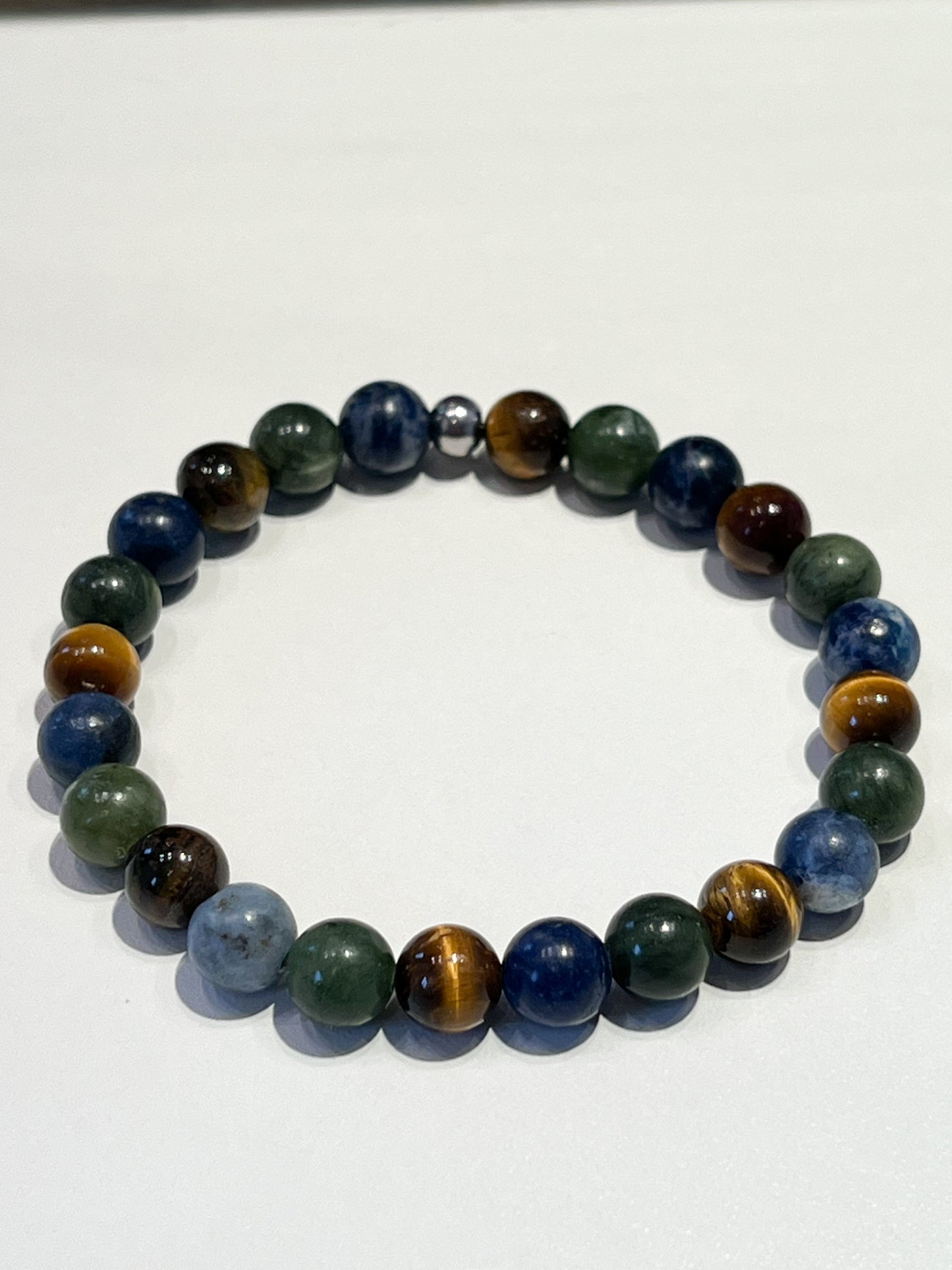 Bracelet astrologique Balance : pierres naturelles de jade, œil de tigre et sodalite