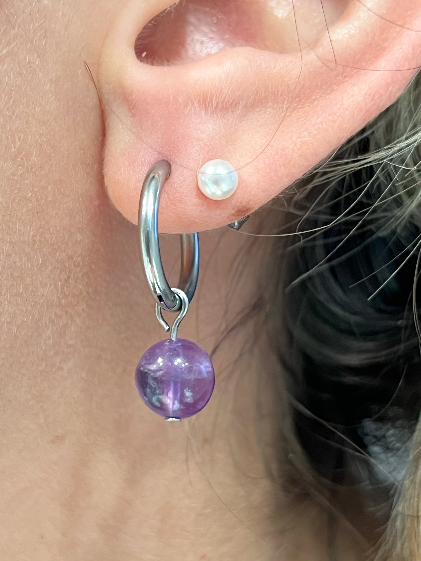Boucles créoles en acier inoxydable argenté avec améthyste – Bijou raffiné et durable