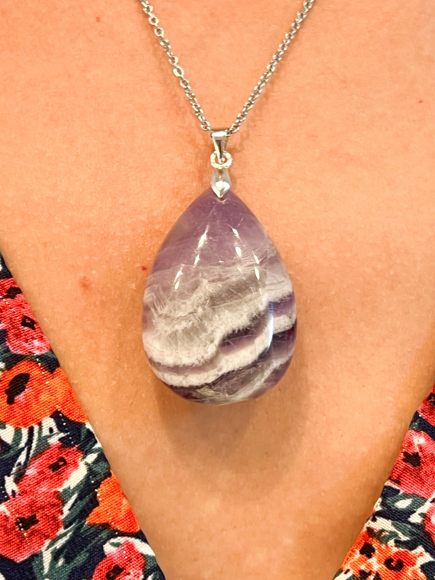 Collier en pierre d'améthyste – Bijou spirituel pour apaisement et protection