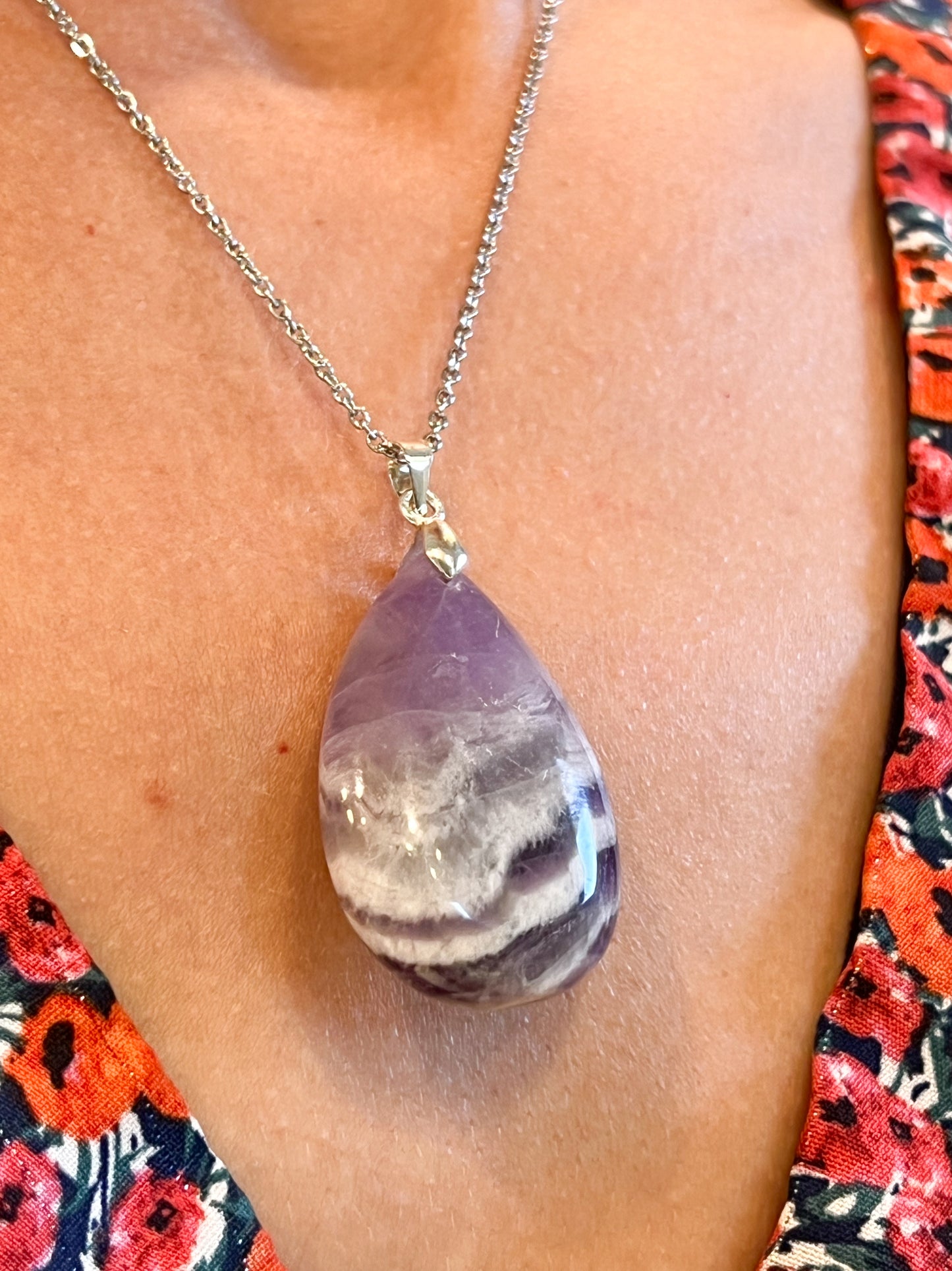 Collier en pierre d'améthyste – Bijou spirituel pour apaisement et protection