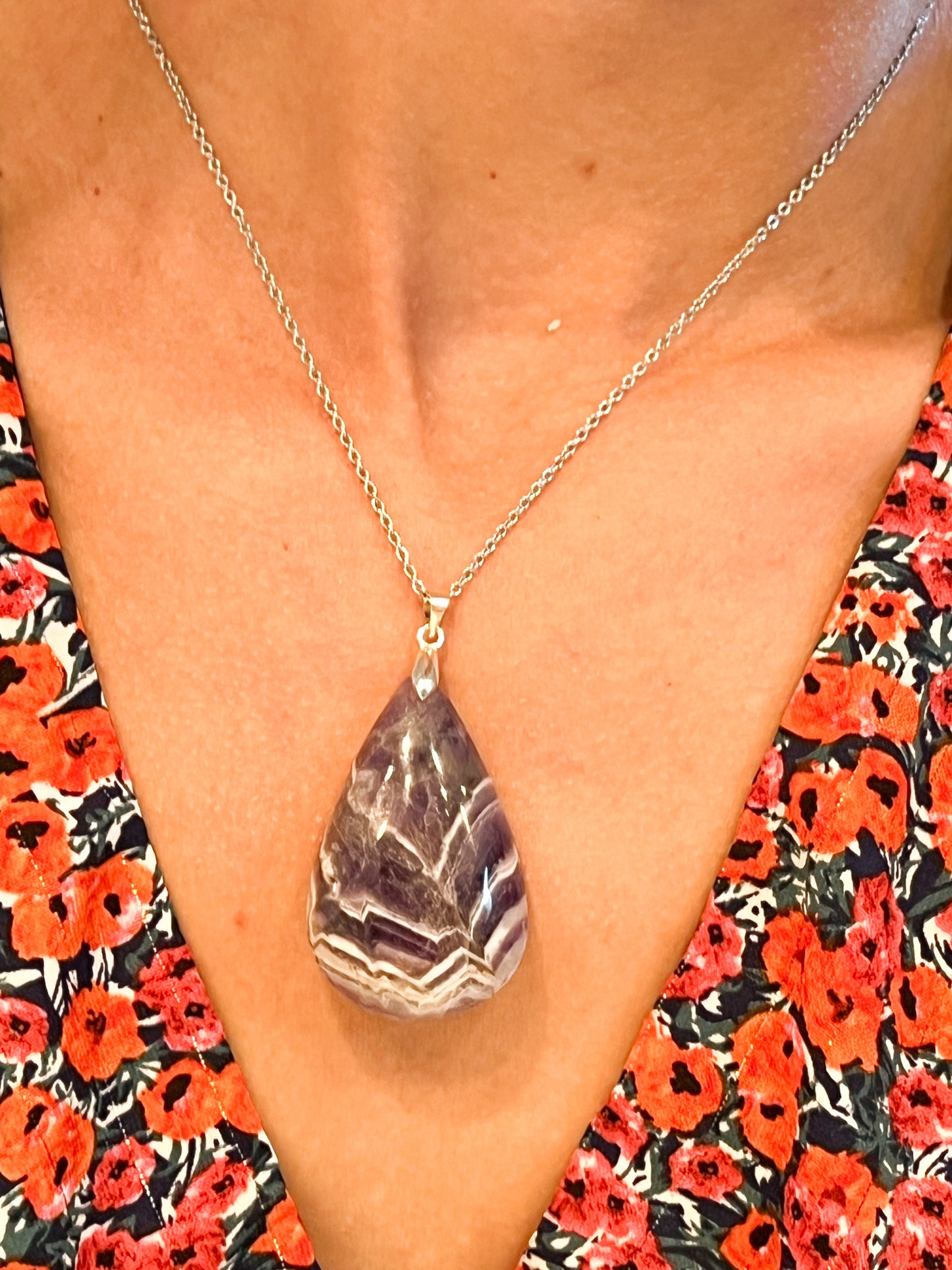 Collier Améthyste : Un Bijou Naturel pour Apaiser l'Esprit
