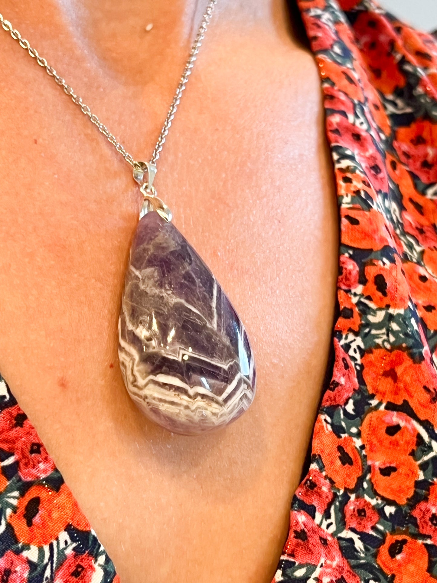 Collier Améthyste : Un Bijou Naturel pour Apaiser l'Esprit