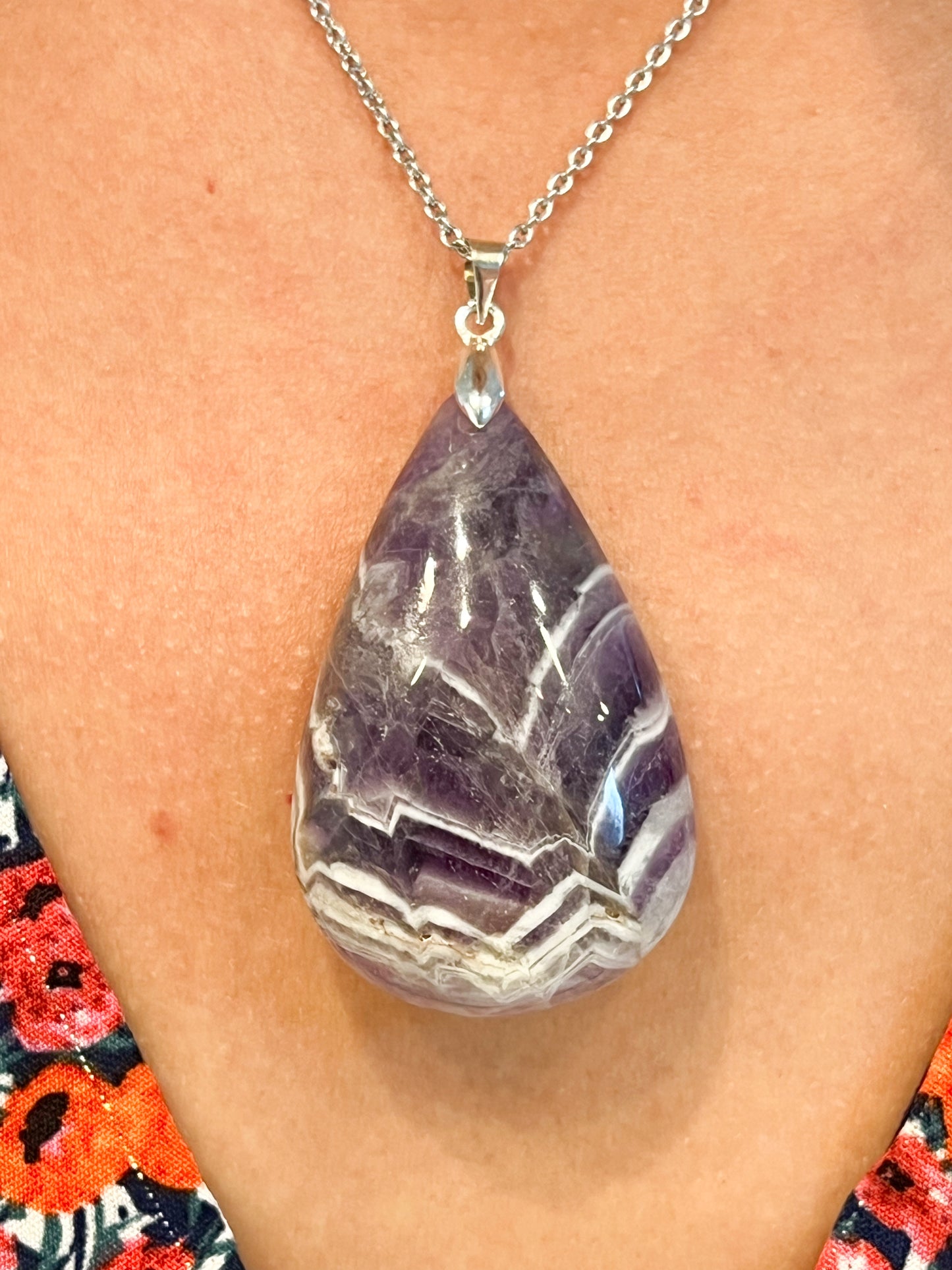 Collier Améthyste : Un Bijou Naturel pour Apaiser l'Esprit