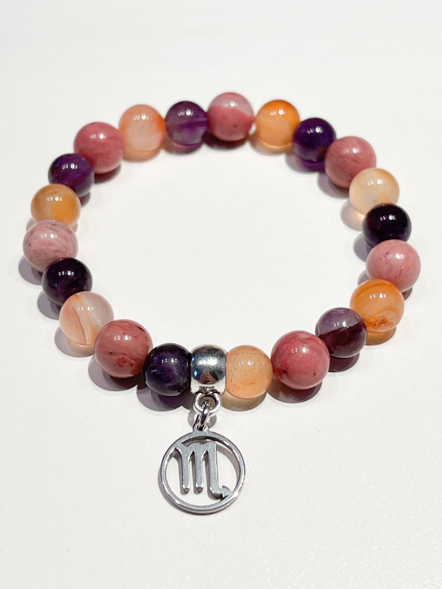 Bracelet astrologique Scorpion – Cornaline, améthyste et rhodochrosite pour énergie et protection