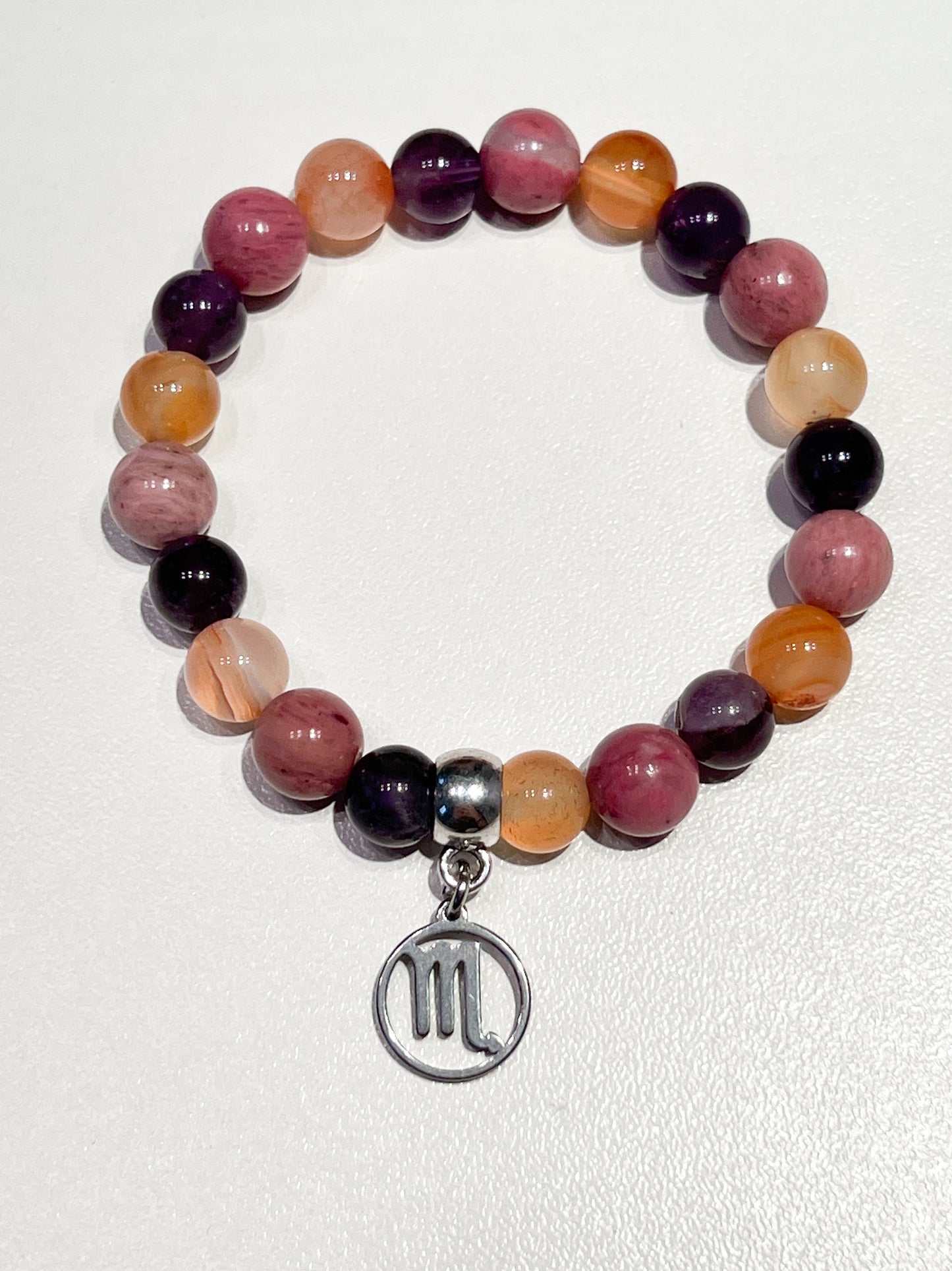Bracelet astrologique Scorpion – Cornaline, améthyste et rhodochrosite pour énergie et protection