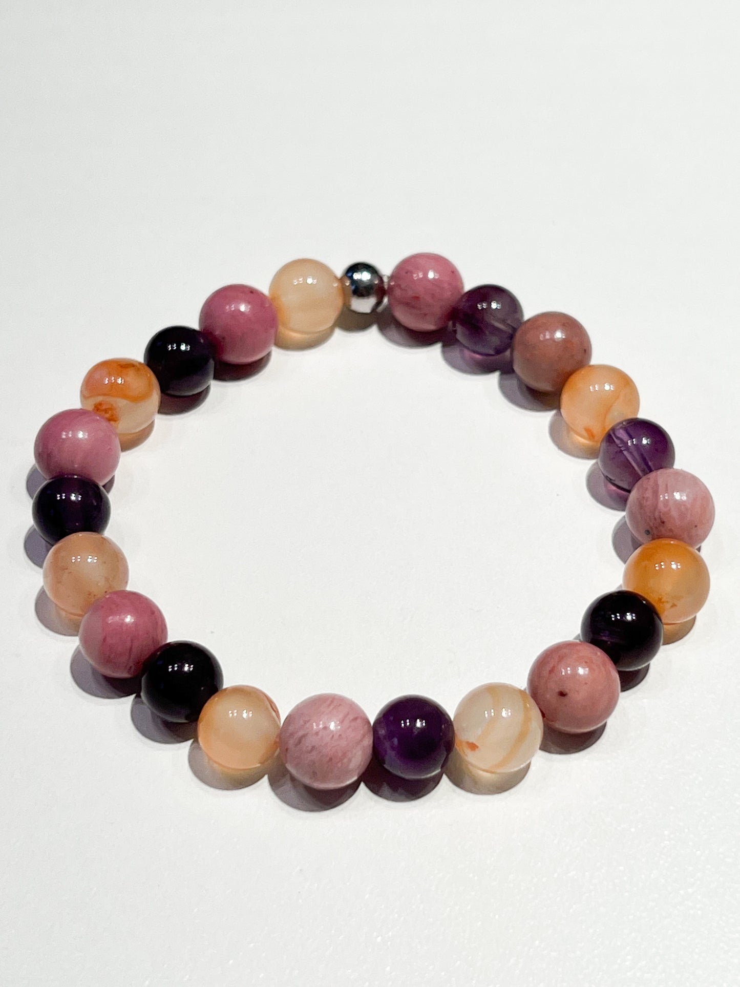 Bracelet astrologique Scorpion – Cornaline, améthyste et rhodochrosite pour énergie et protection