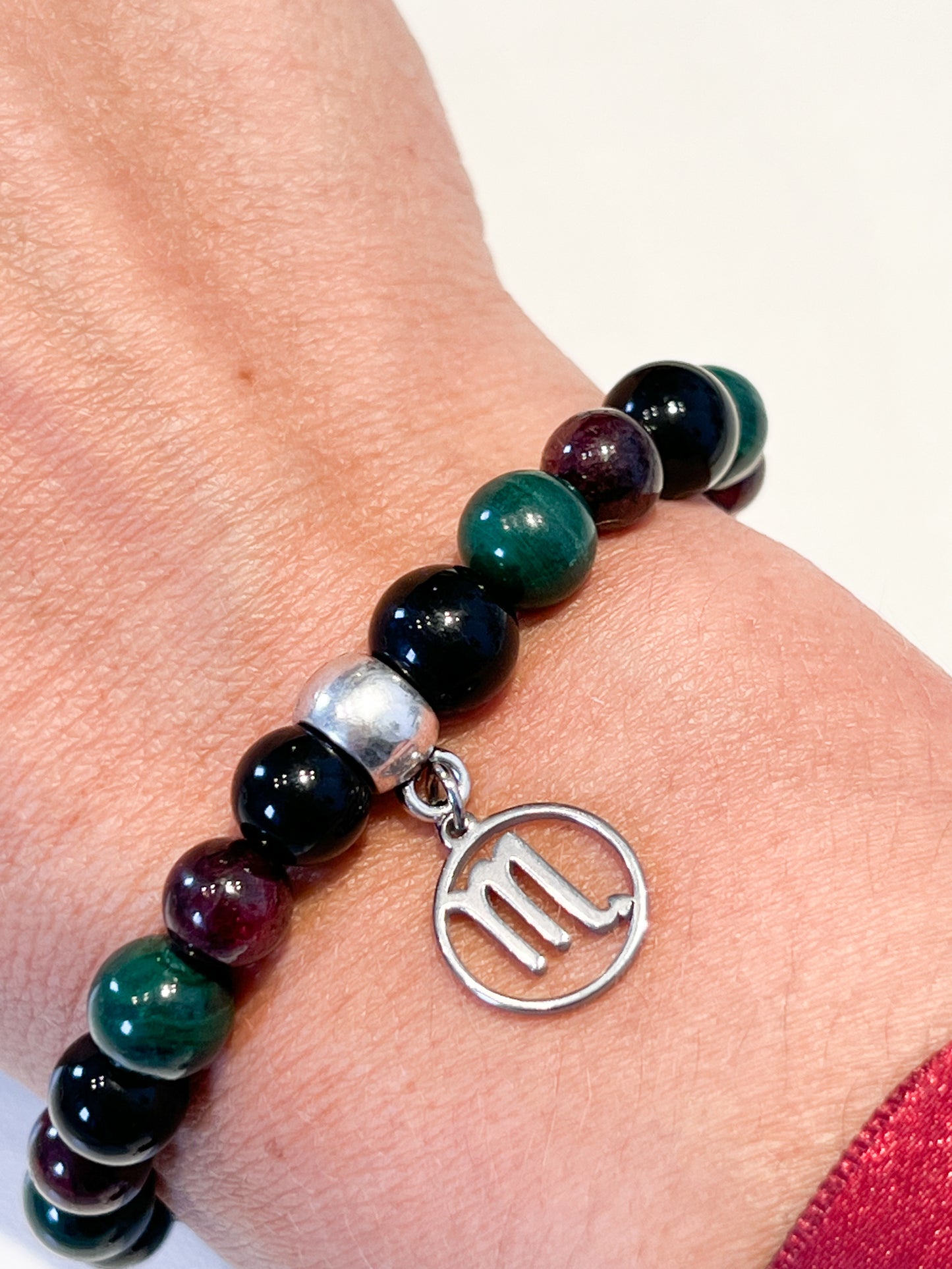 Bracelet Astrologique Scorpion en Malachite, Grenat et Obsidienne Noire – Énergie et Protection