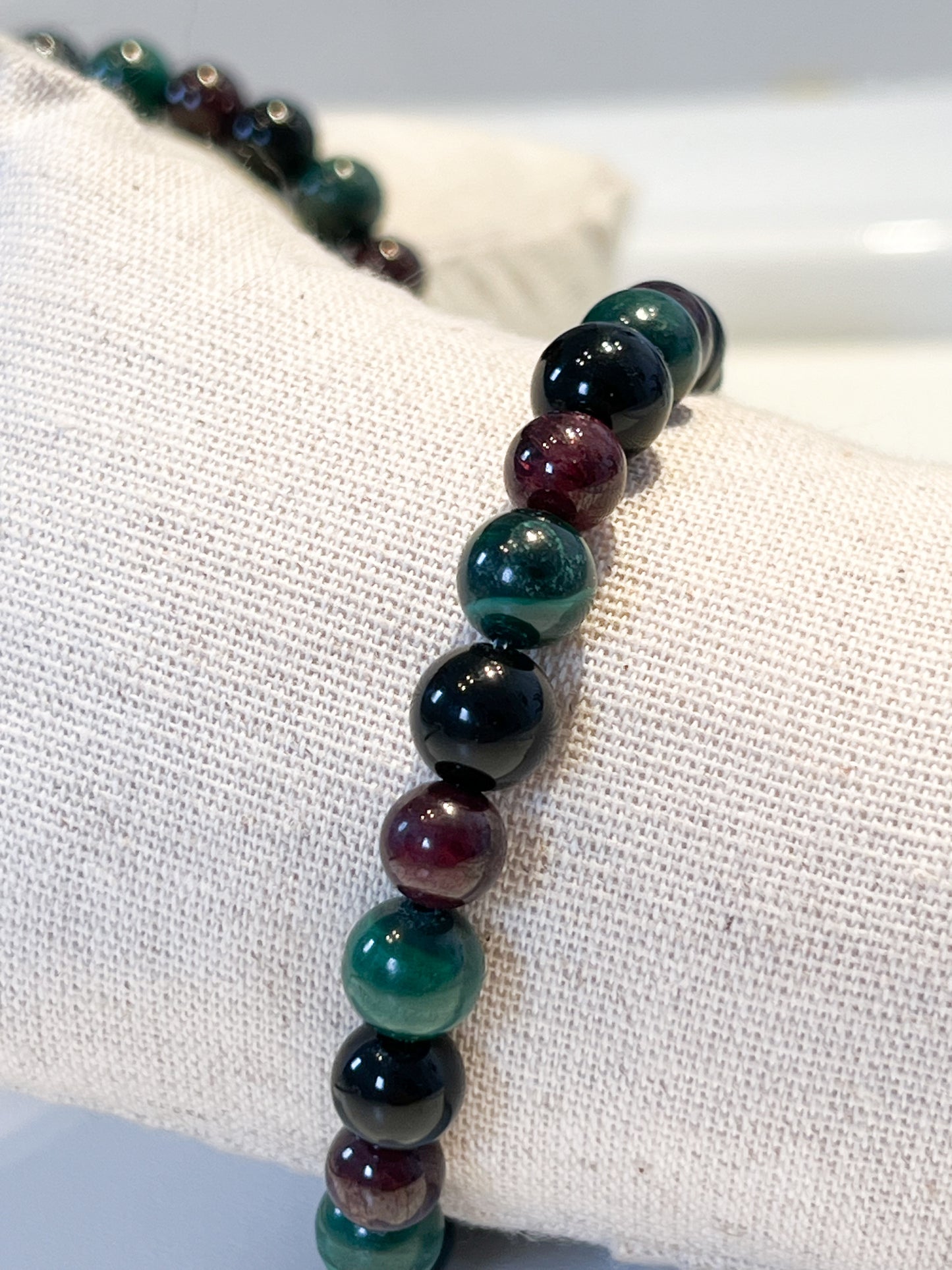 Bracelet Astrologique Scorpion en Malachite, Grenat et Obsidienne Noire – Énergie et Protection