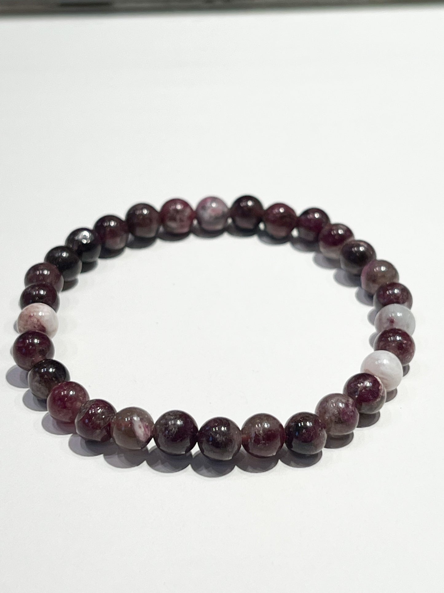 Bracelet en Tourmaline Rose 6mm – Douceur et Guérison Émotionnelle