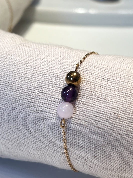 ✨ Bijou Apaisant en Pierres Naturelles & Acier Doré – Élégance et Sérénité