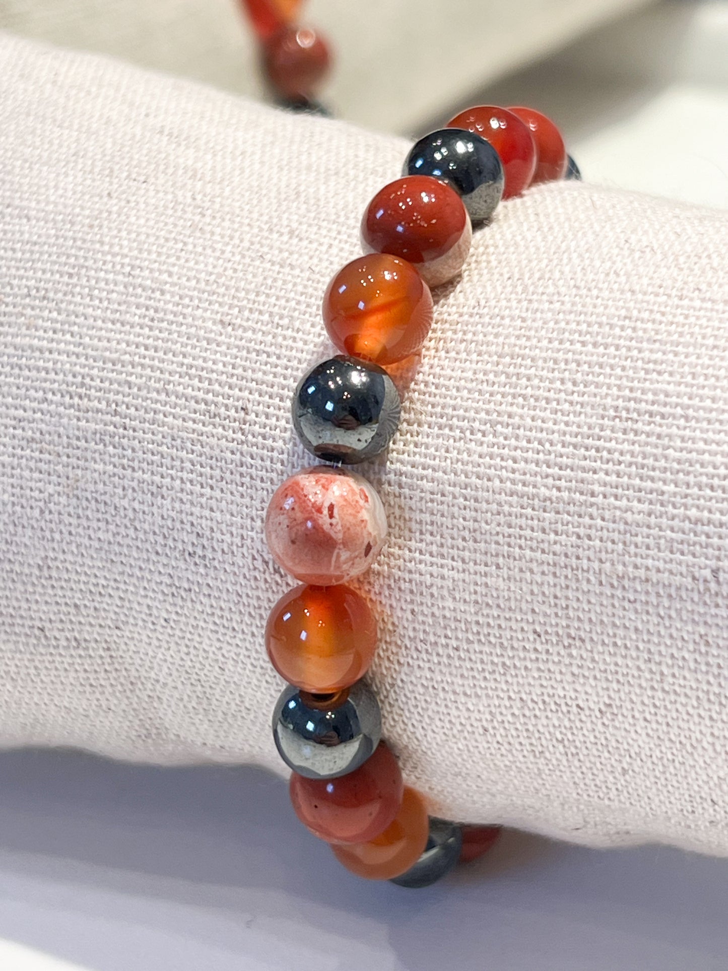 Bracelet Bélier: Renforcez votre confiance avec Cornaline, Jaspe Rouge et Hématite
