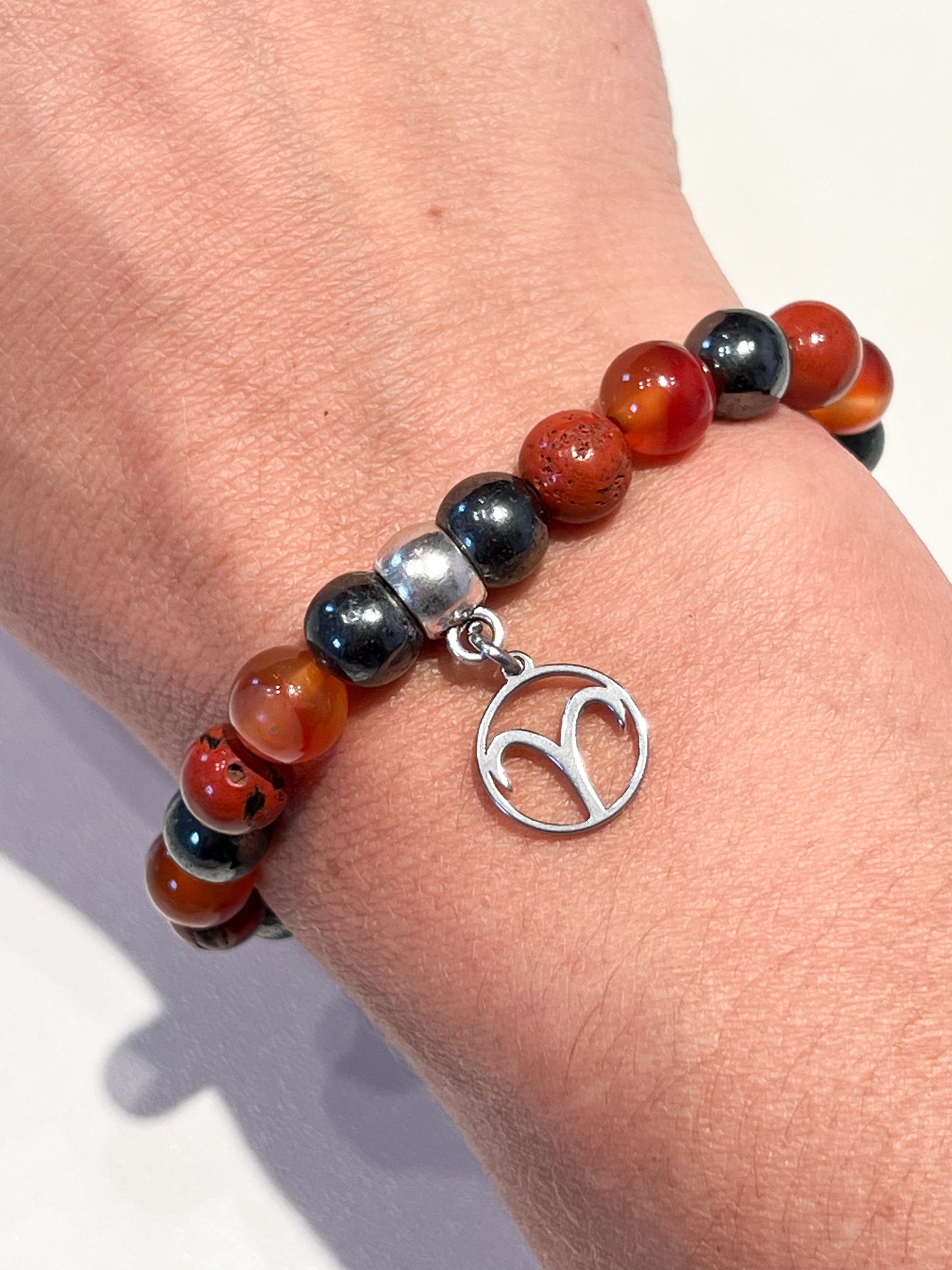 Bracelet Bélier: Renforcez votre confiance avec Cornaline, Jaspe Rouge et Hématite