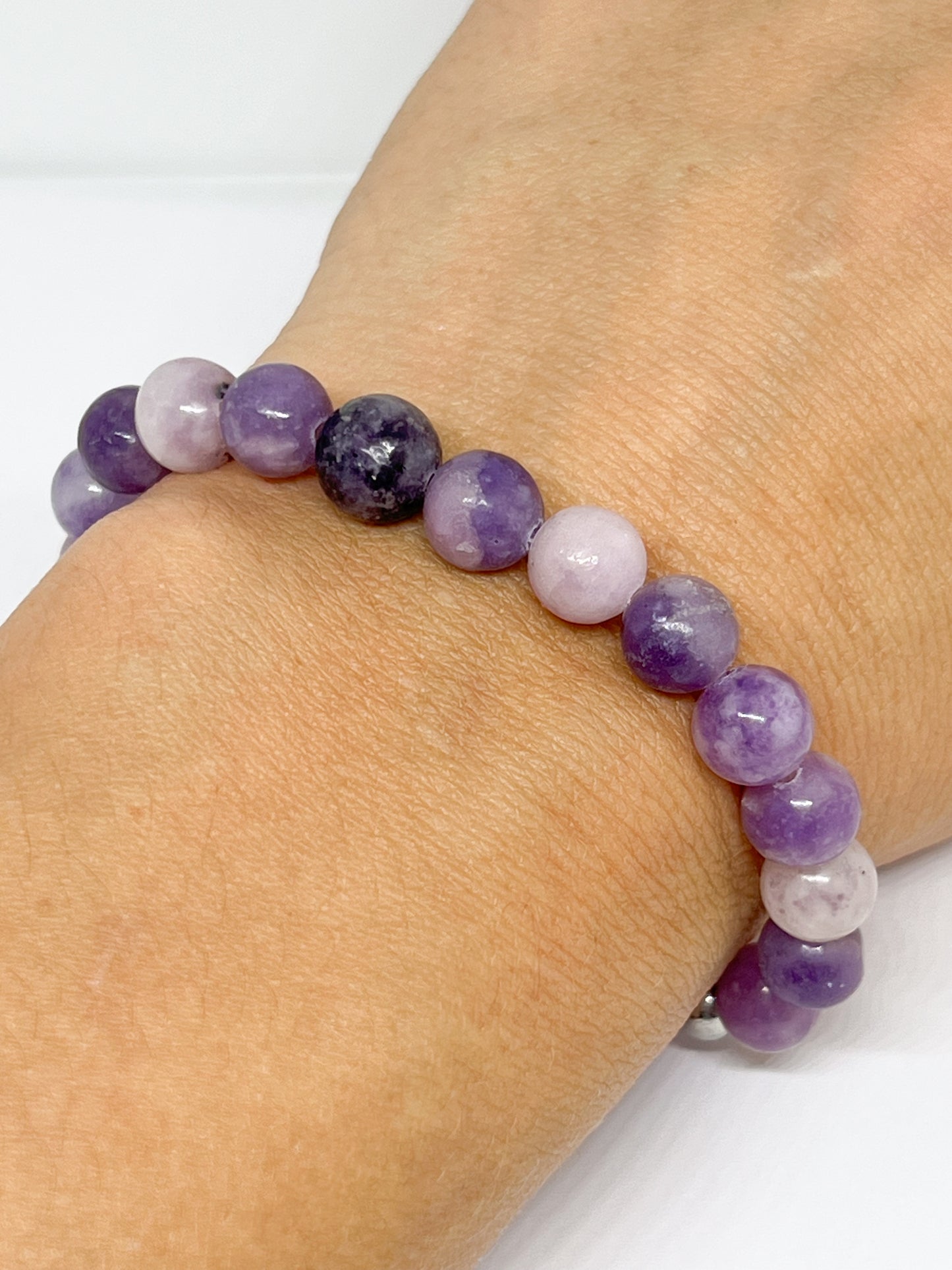Bracelet en Lépidolite 8mm : Équilibre et Sérénité au Poignet