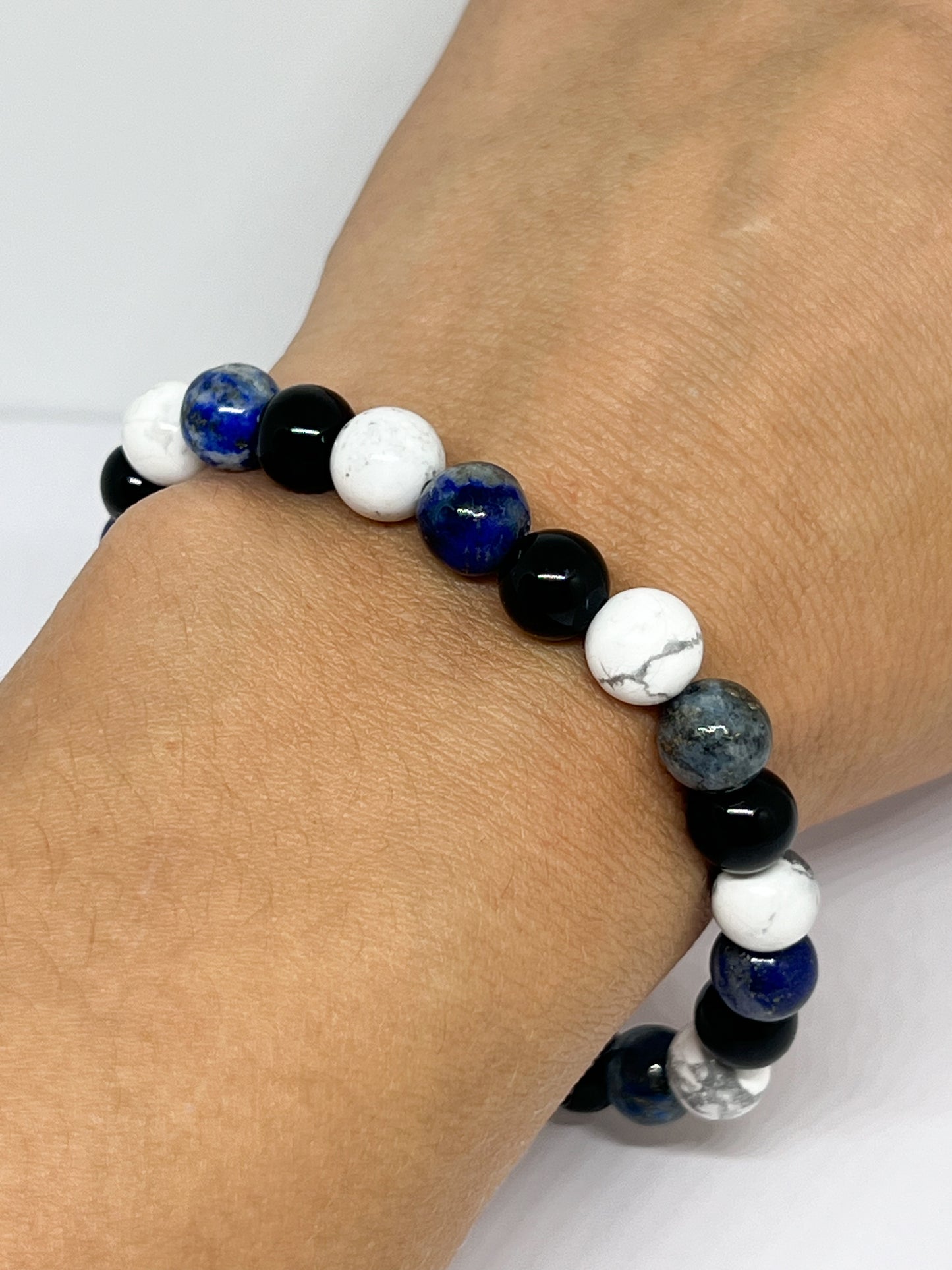 🧘♀️ Bracelet Apaisant – Howlite, Lapis-Lazuli & Obsidienne pour Sérénité et Ancrage