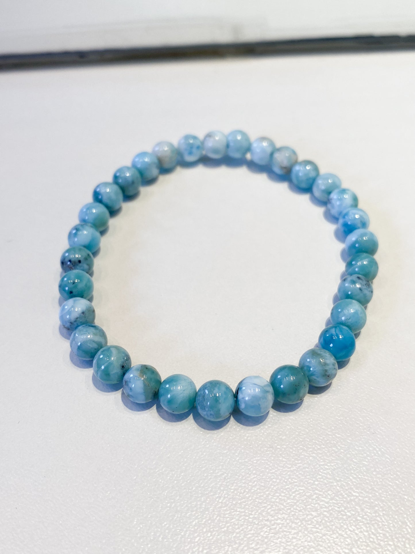 Bracelet Larimar 6mm – Pierre Apaisante et Communication Douce | Lithothérapie Femme