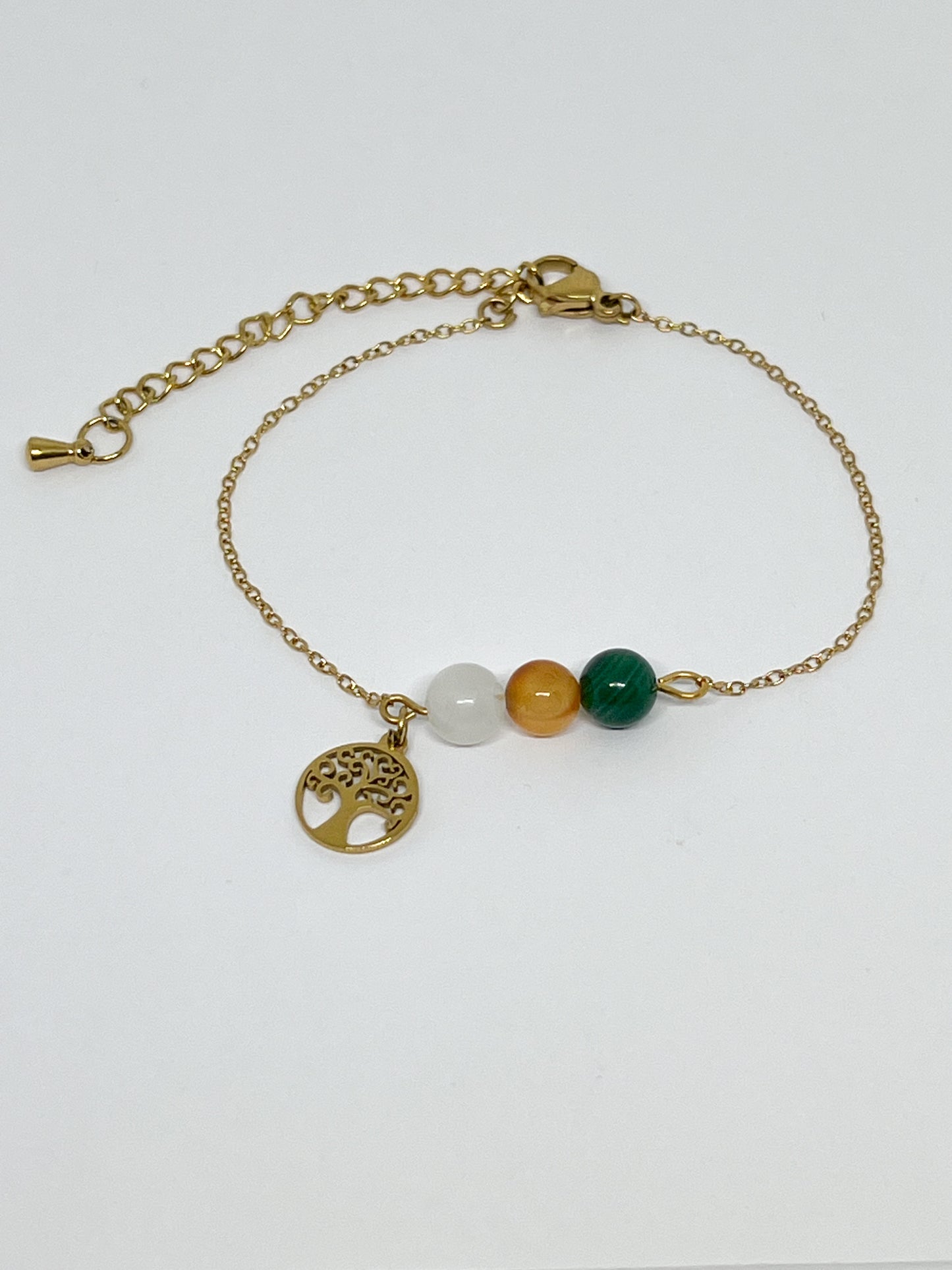 Bracelet Endométriose : Alliez Style et Soutien avec Pierres Naturelles et Acier Doré