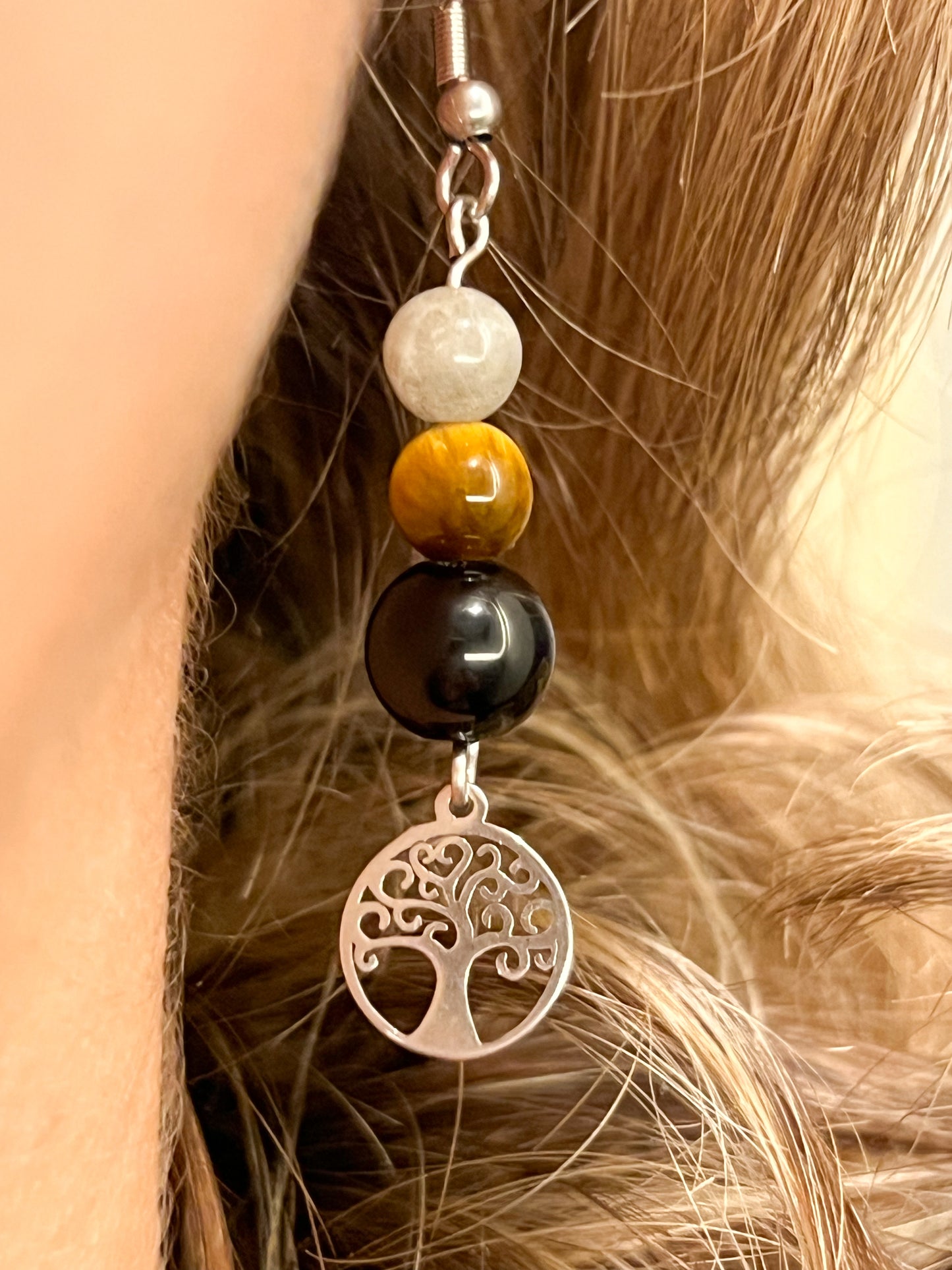Boucles d’Oreilles Énergétiques en Obsidienne Noire, Œil de Tigre & Labradorite – Acier Argenté et Arbre de Vie