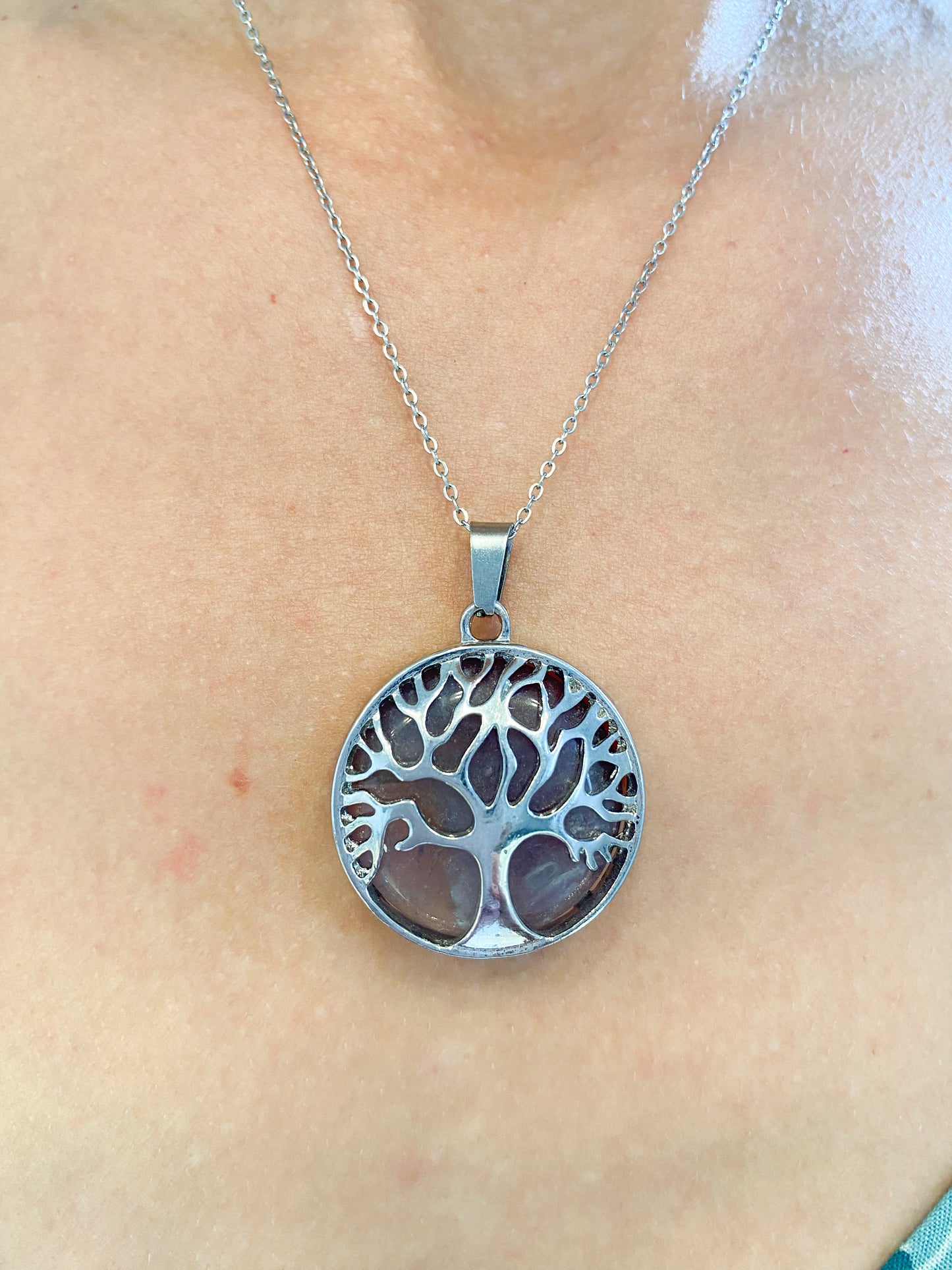 Collier Arbre de Vie en Améthyste : L'Harmonie entre la Nature et la Spiritualité