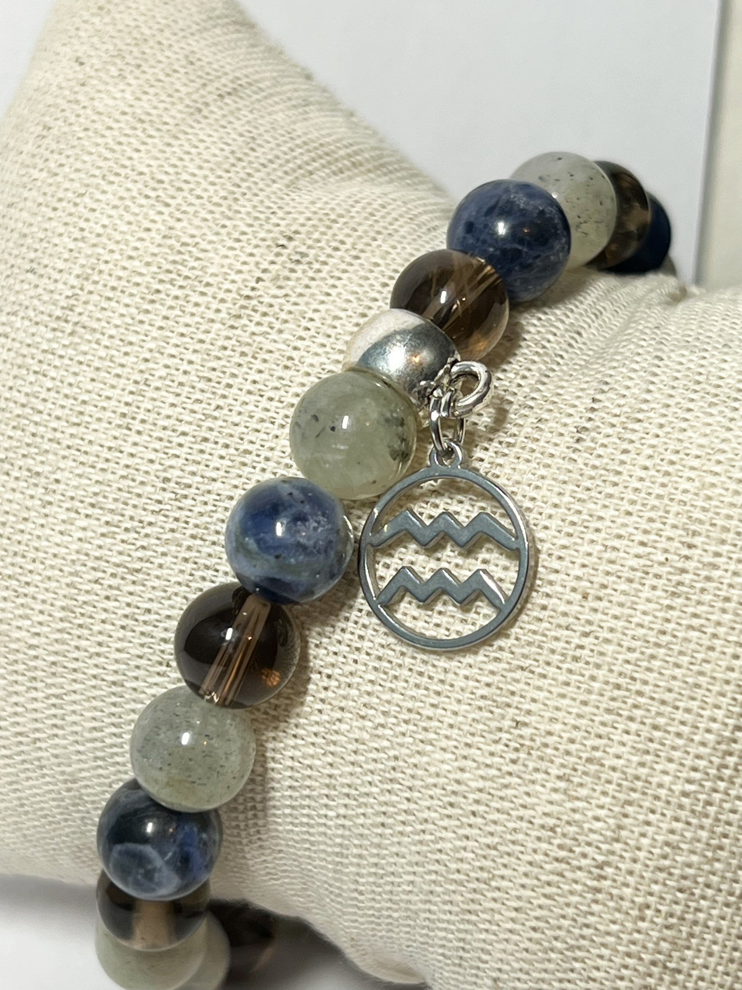 Bracelet Astrologique Verseau : Labradorite, Quartz Fumé et Sodalite pour Équilibre et Intuition