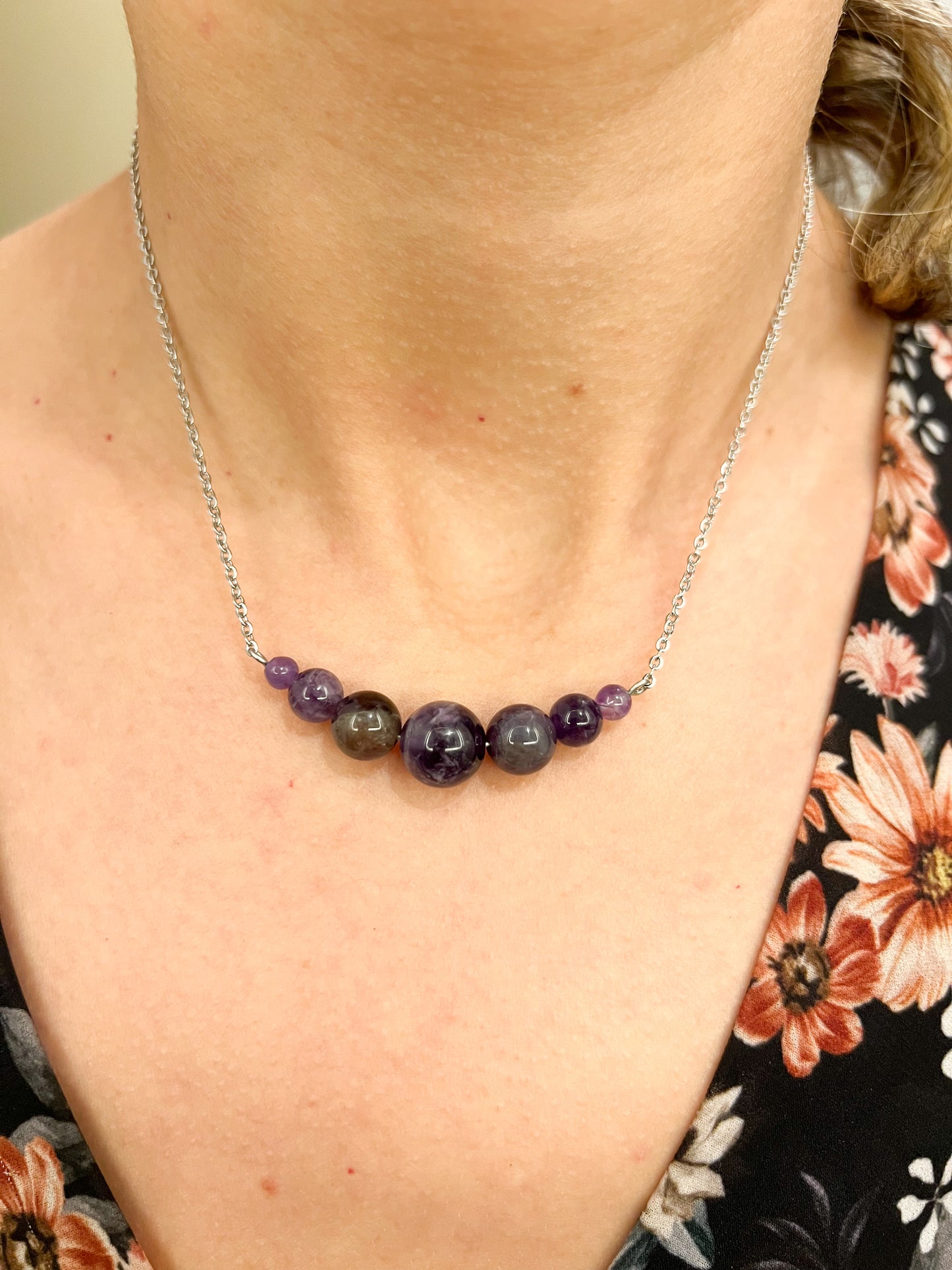 Collier Améthyste Authentique – Harmonie et Style en Acier Inoxydable