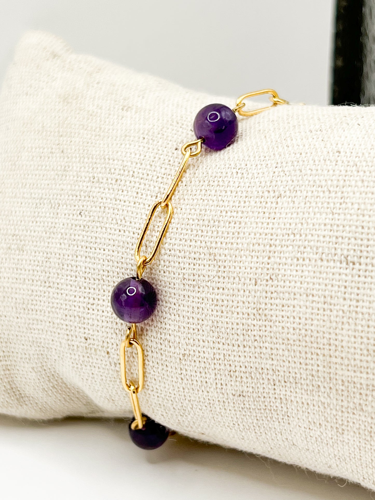 Bracelet Améthyste & Acier Inoxydable Doré – Pierre de Sérénité