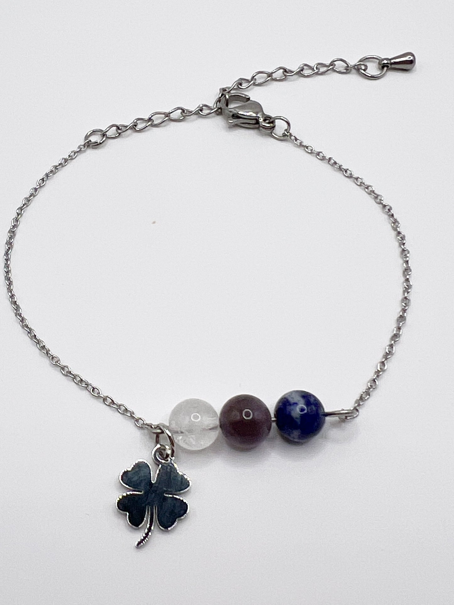 💆♀️💖 Bracelet Apaisant & Porte-Bonheur – Trèfle et Pierres Naturelles pour un Esprit Léger
