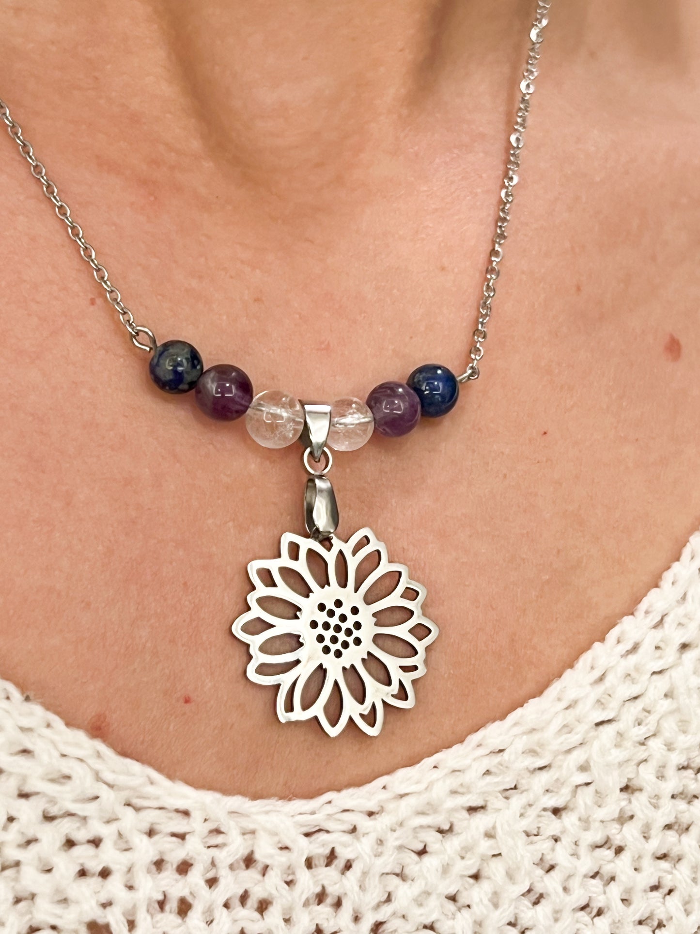 Collier Anti-Migraine en Acier Inoxydable – Soulagement Naturel et Élégance
