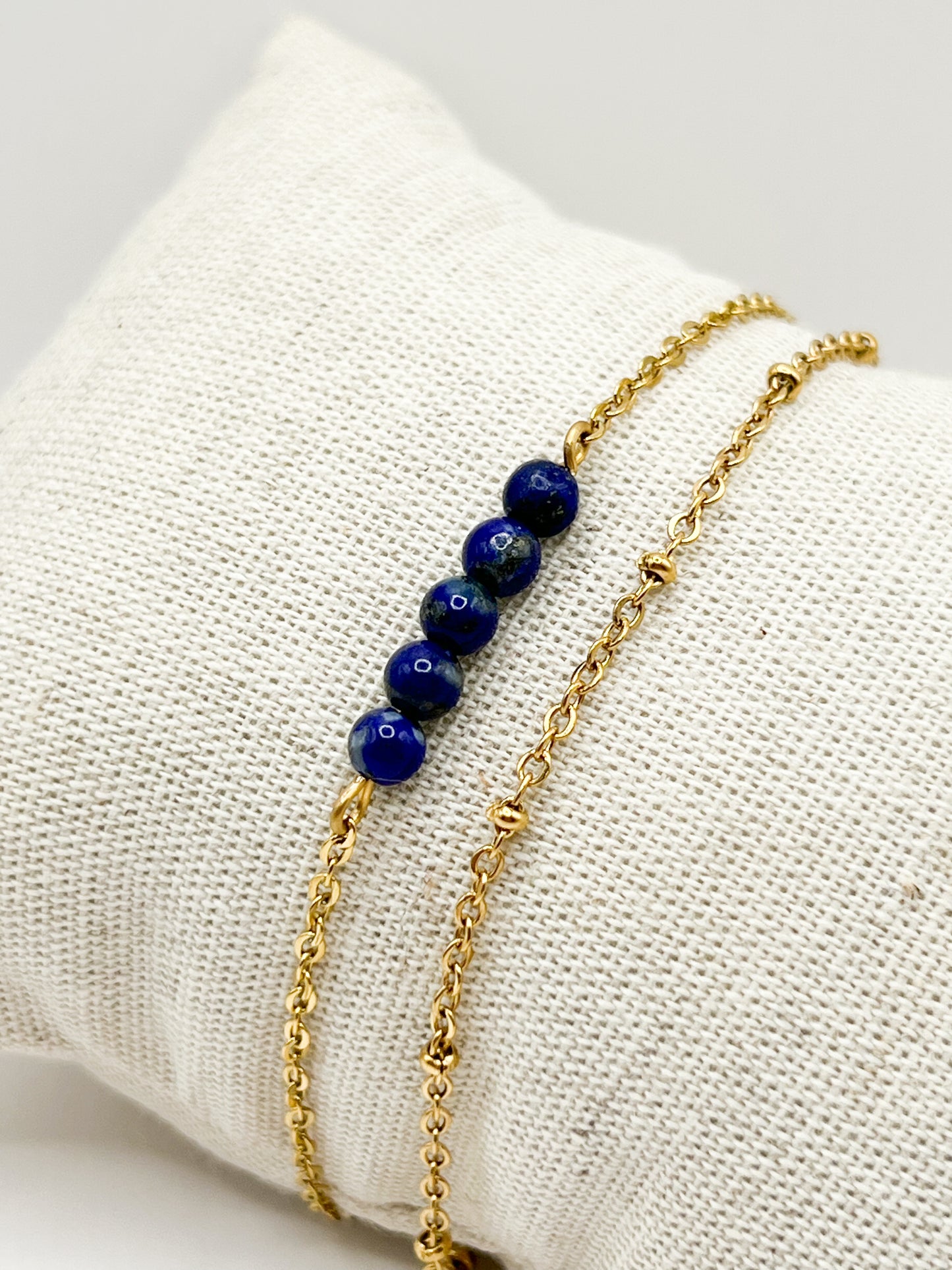 Bracelet Lapis Lazuli & Acier Doré – Bijou Tendance et Spirituel