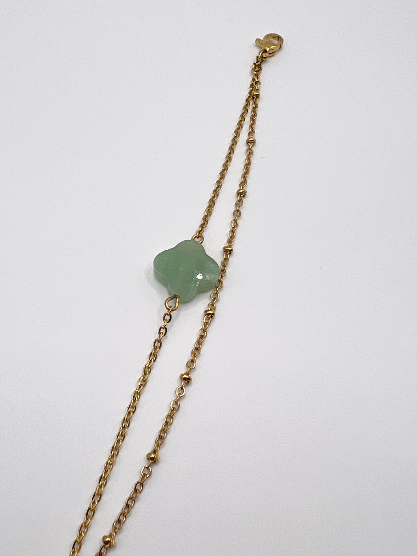 Bracelet Aventurine Verte & Trèfle – Symbole de Prospérité en Acier Doré
