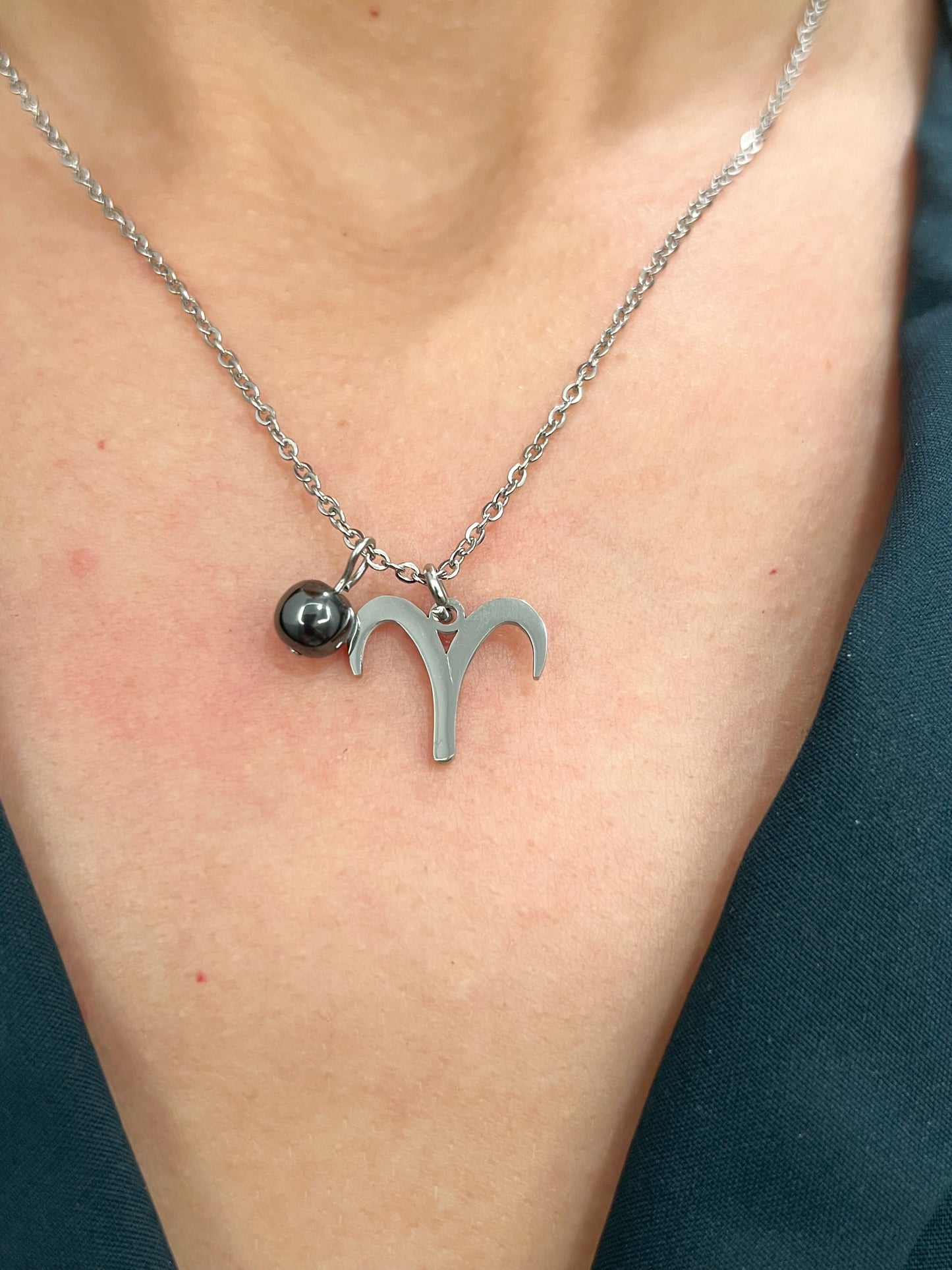 Collier Zodiaque Bélier en Acier Inoxydable Argenté – Bijou Astrologique Tendance