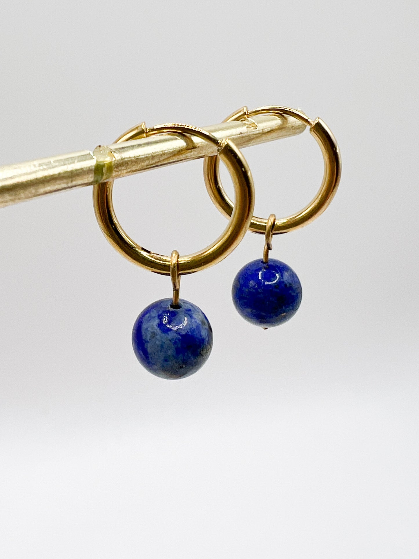 Boucles d’Oreilles en Lapis Lazuli – Élégance Naturelle