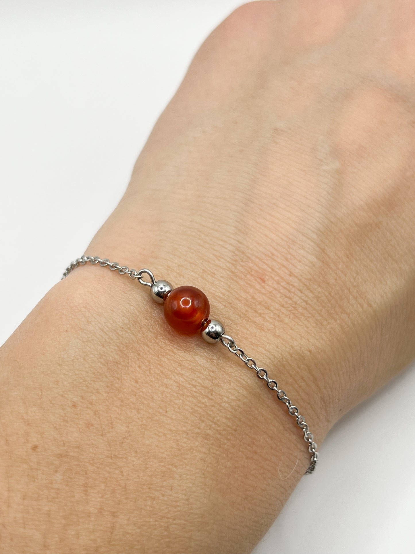 Bracelet en Cornaline et Acier Argenté – Énergie & Élégance au Quotidien