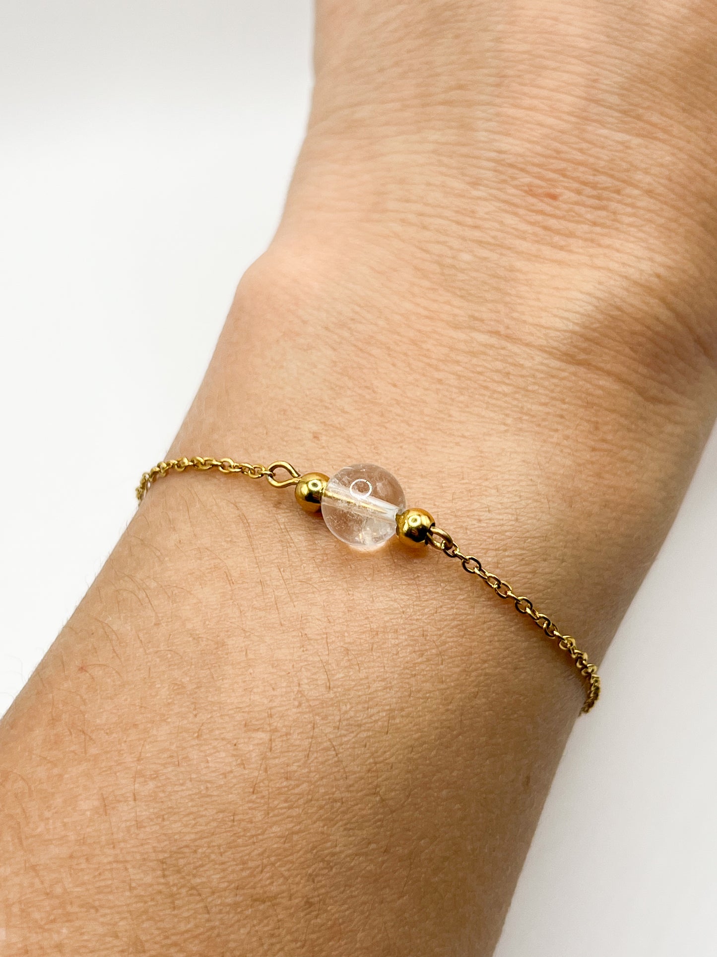 Bracelet Pierre de Naissance Avril – Cristal de Roche & Acier Doré