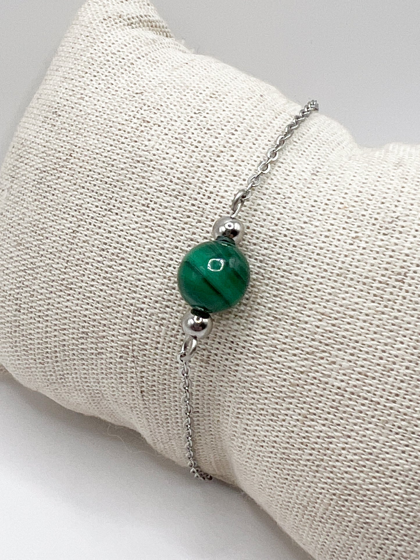 Bracelet malachite pierre verte et acier inoxydable – Bijou raffiné et protecteur