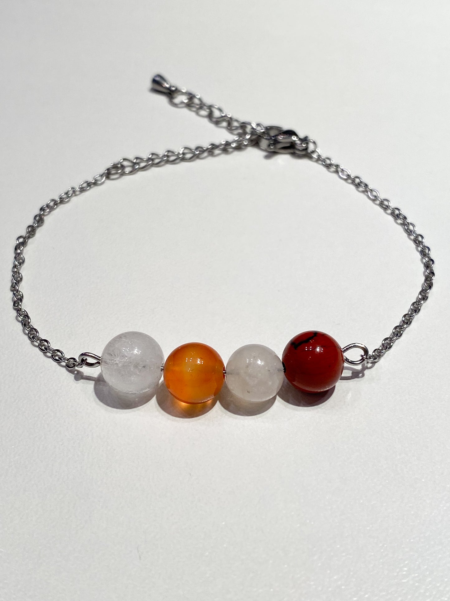 Bracelet Fertilité: Acier Inoxydable Argenté avec Pierres de Lune , Cornaline, Jaspe rouge et Cristal de roche
