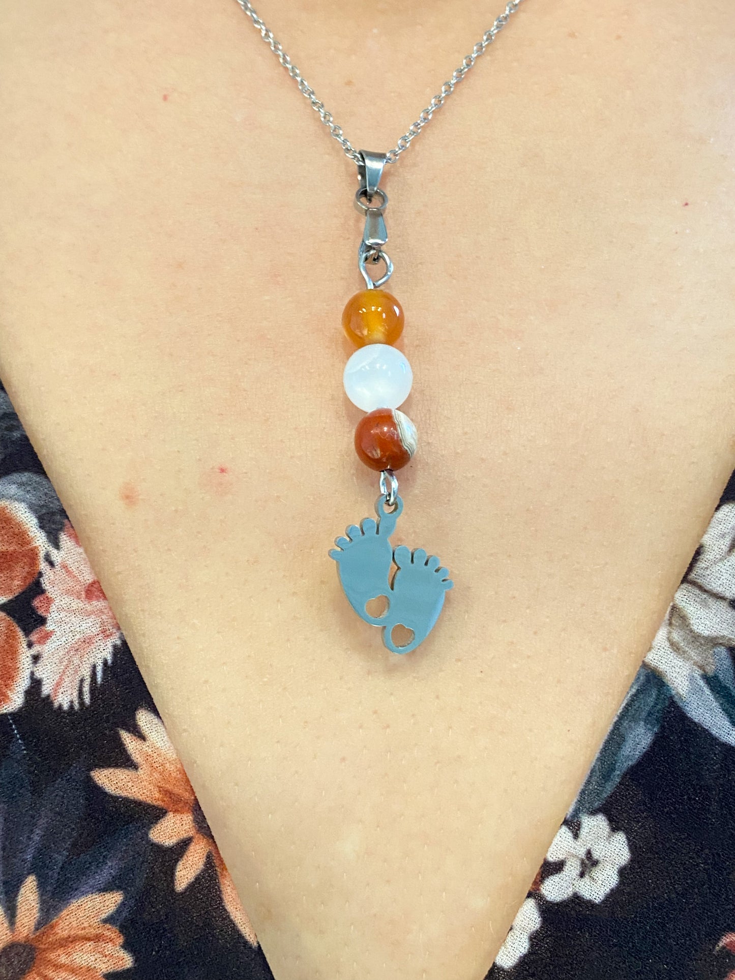 Pierres Fertilité et Élégance : Collier en Acier Inoxydable avec Pierre de Lune pour Vitalité